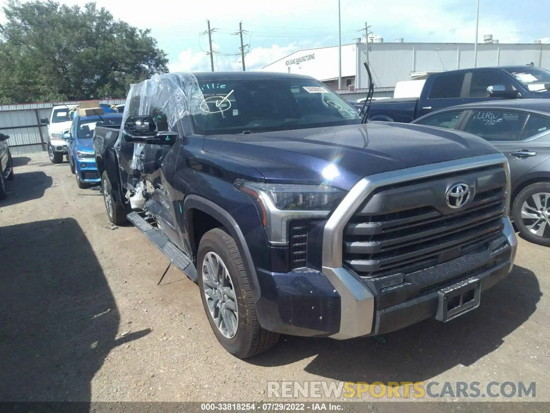 1 Photograph of a damaged car 5TFJA5BC1NX001291 TOYOTA TUNDRA 2WD 2022