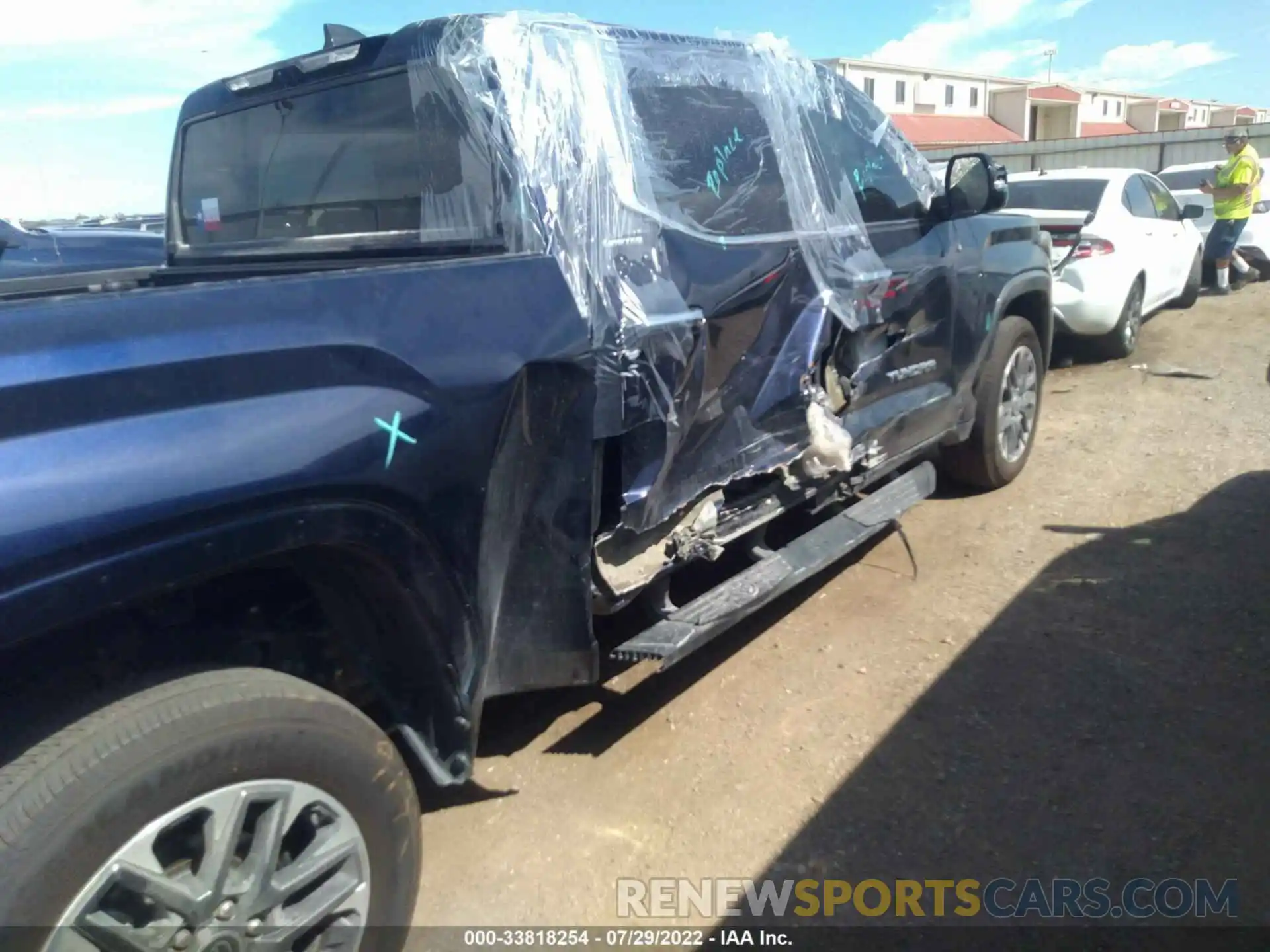 6 Photograph of a damaged car 5TFJA5BC1NX001291 TOYOTA TUNDRA 2WD 2022