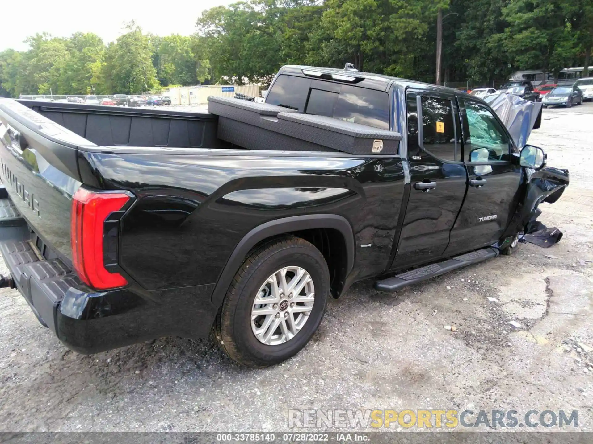 4 Photograph of a damaged car 5TFLA5AAXNX009589 TOYOTA TUNDRA 2WD 2022