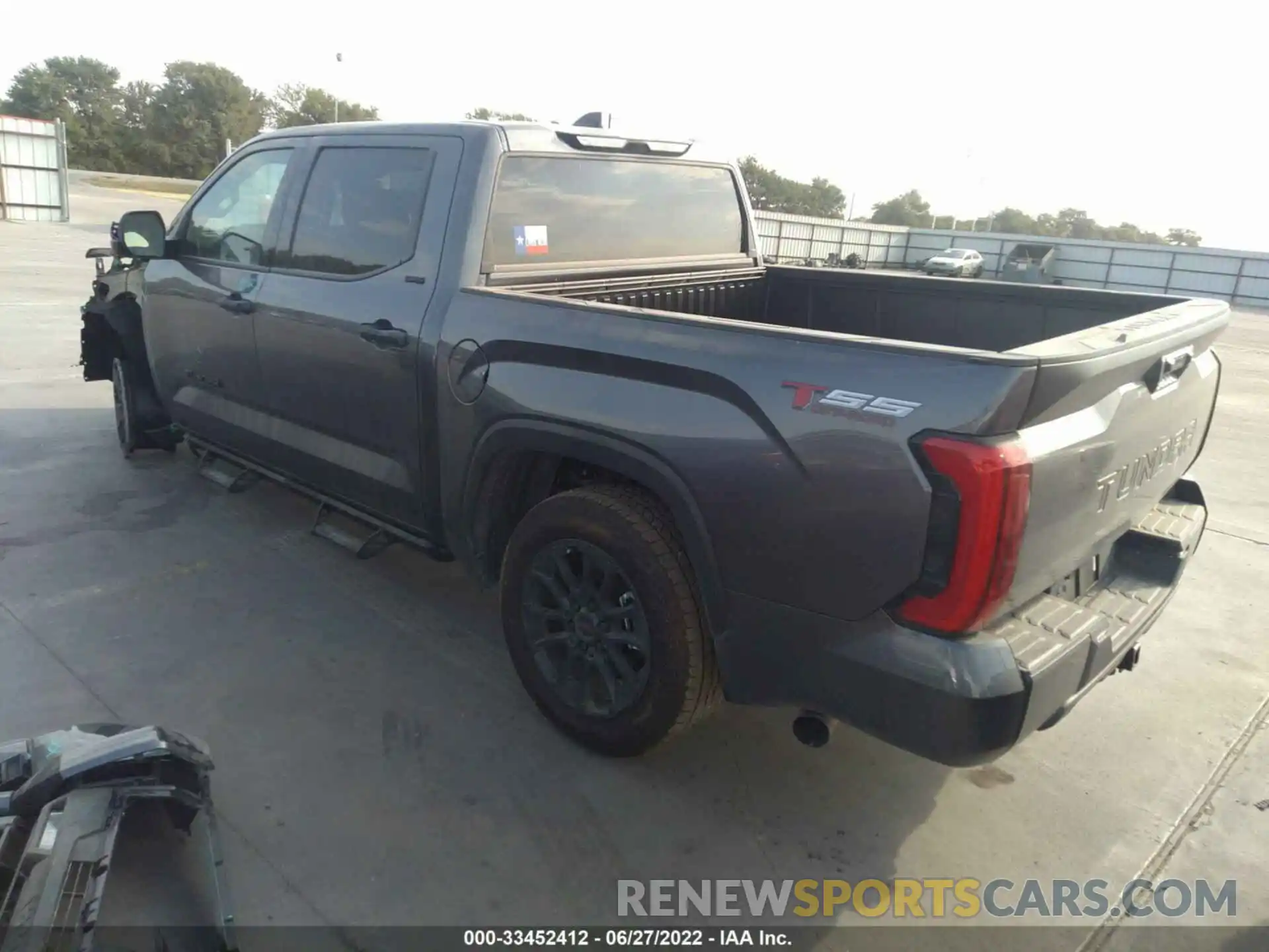 3 Photograph of a damaged car 5TFLA5AB9NX007163 TOYOTA TUNDRA 2WD 2022