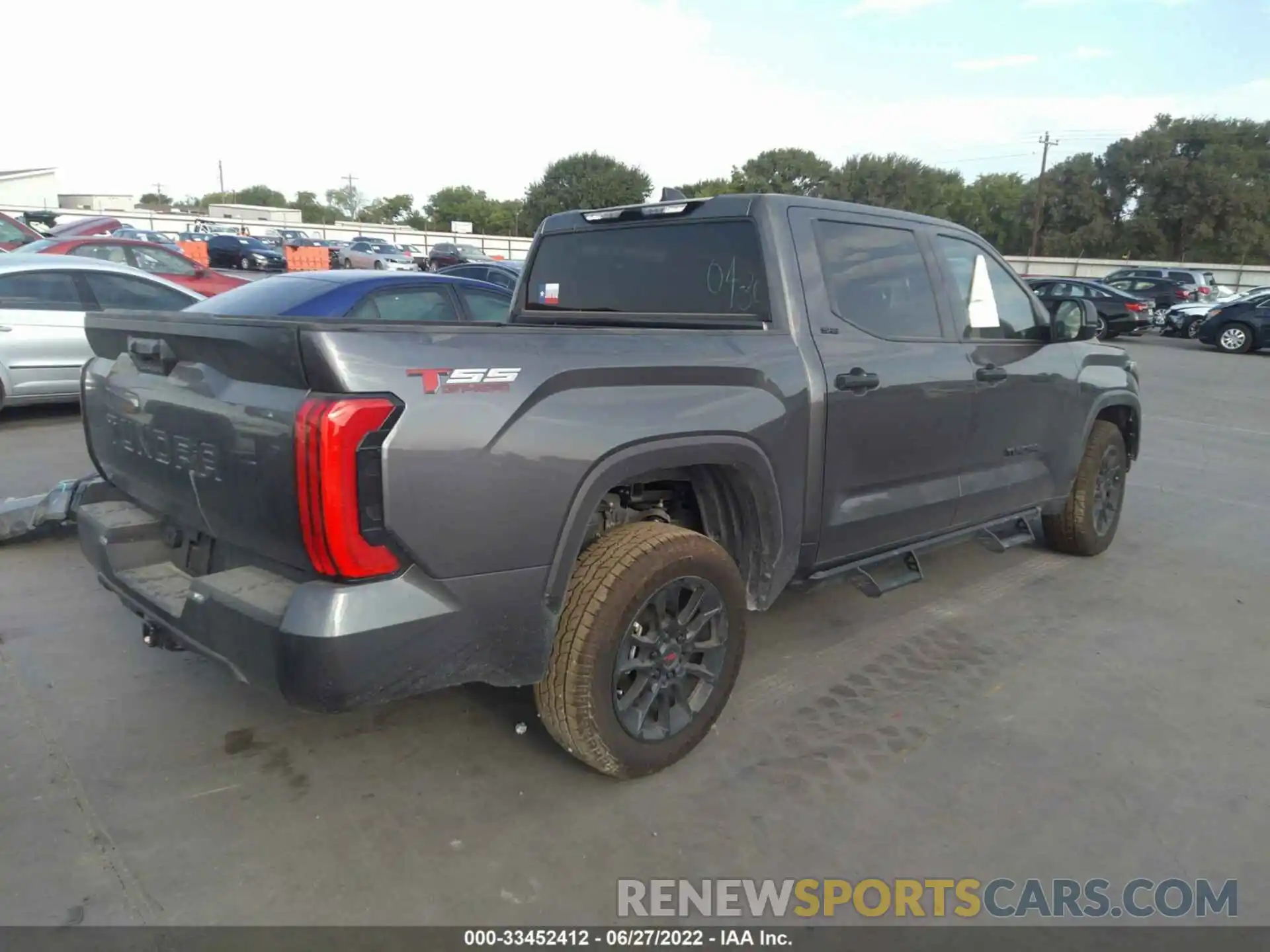 4 Photograph of a damaged car 5TFLA5AB9NX007163 TOYOTA TUNDRA 2WD 2022