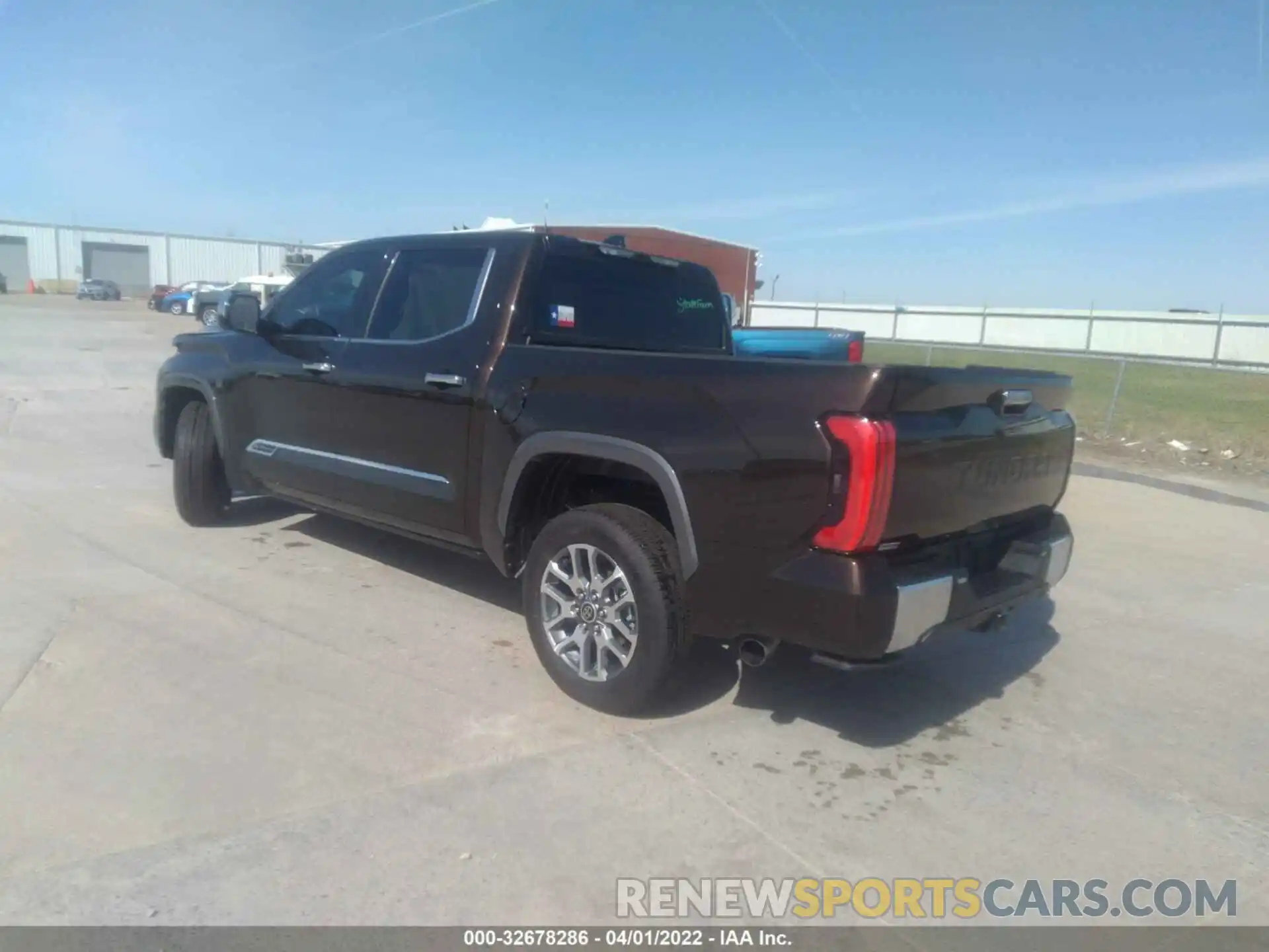 3 Photograph of a damaged car 5TFMA5AB2NX003444 TOYOTA TUNDRA 2WD 2022