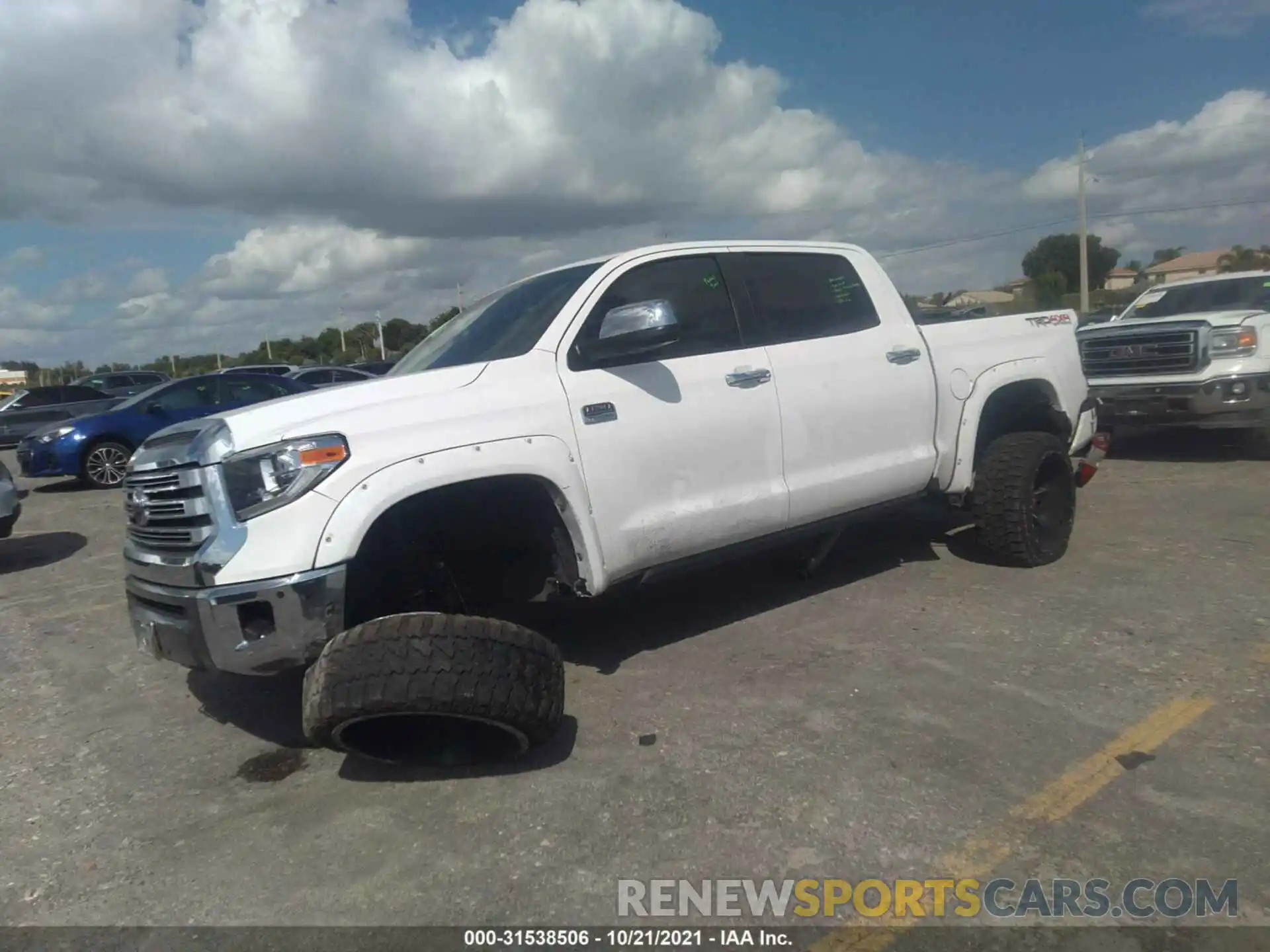 2 Photograph of a damaged car 5TFAY5F10KX812905 TOYOTA TUNDRA 4WD 2019