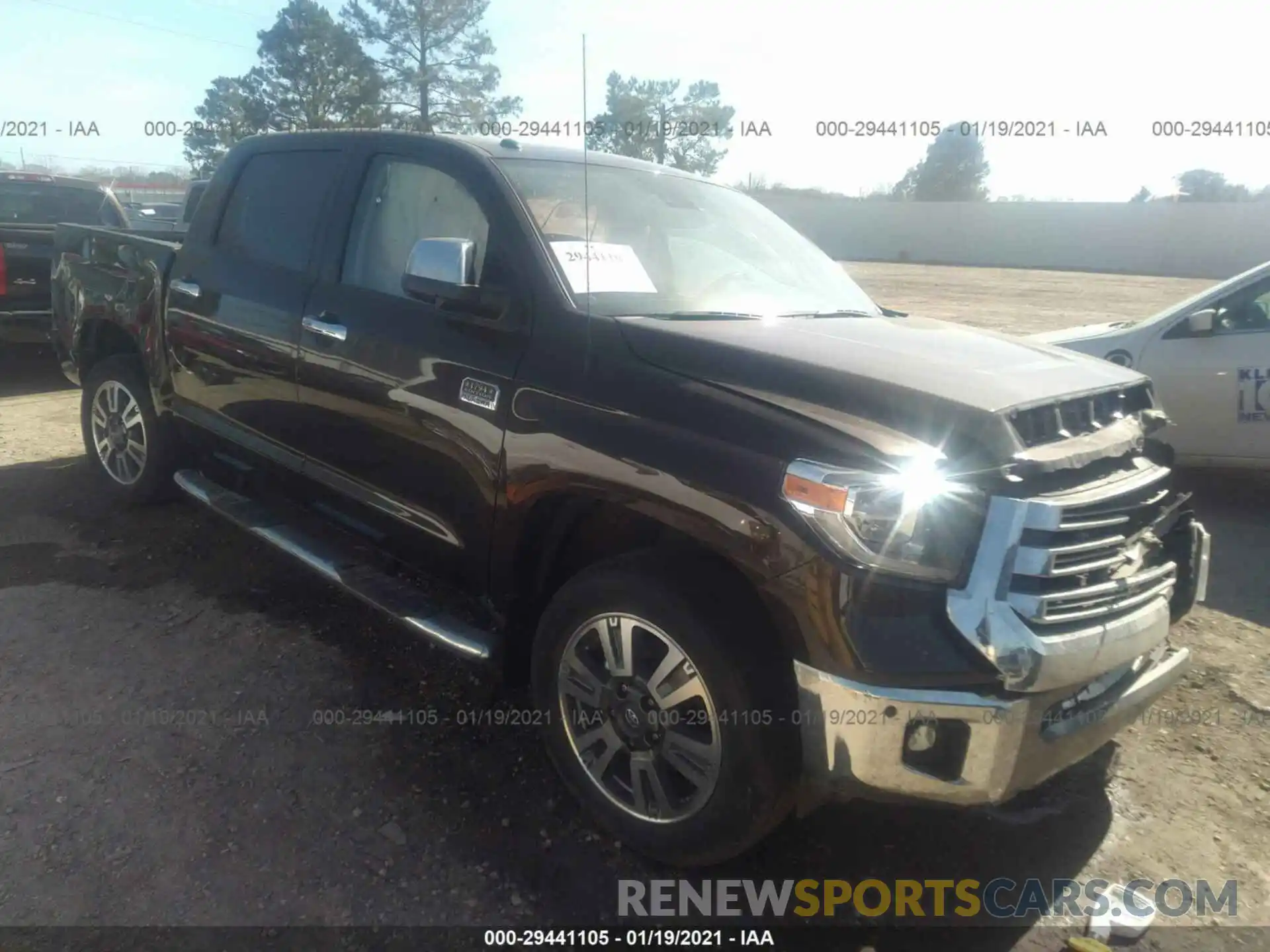 1 Photograph of a damaged car 5TFAY5F11KX835237 TOYOTA TUNDRA 4WD 2019