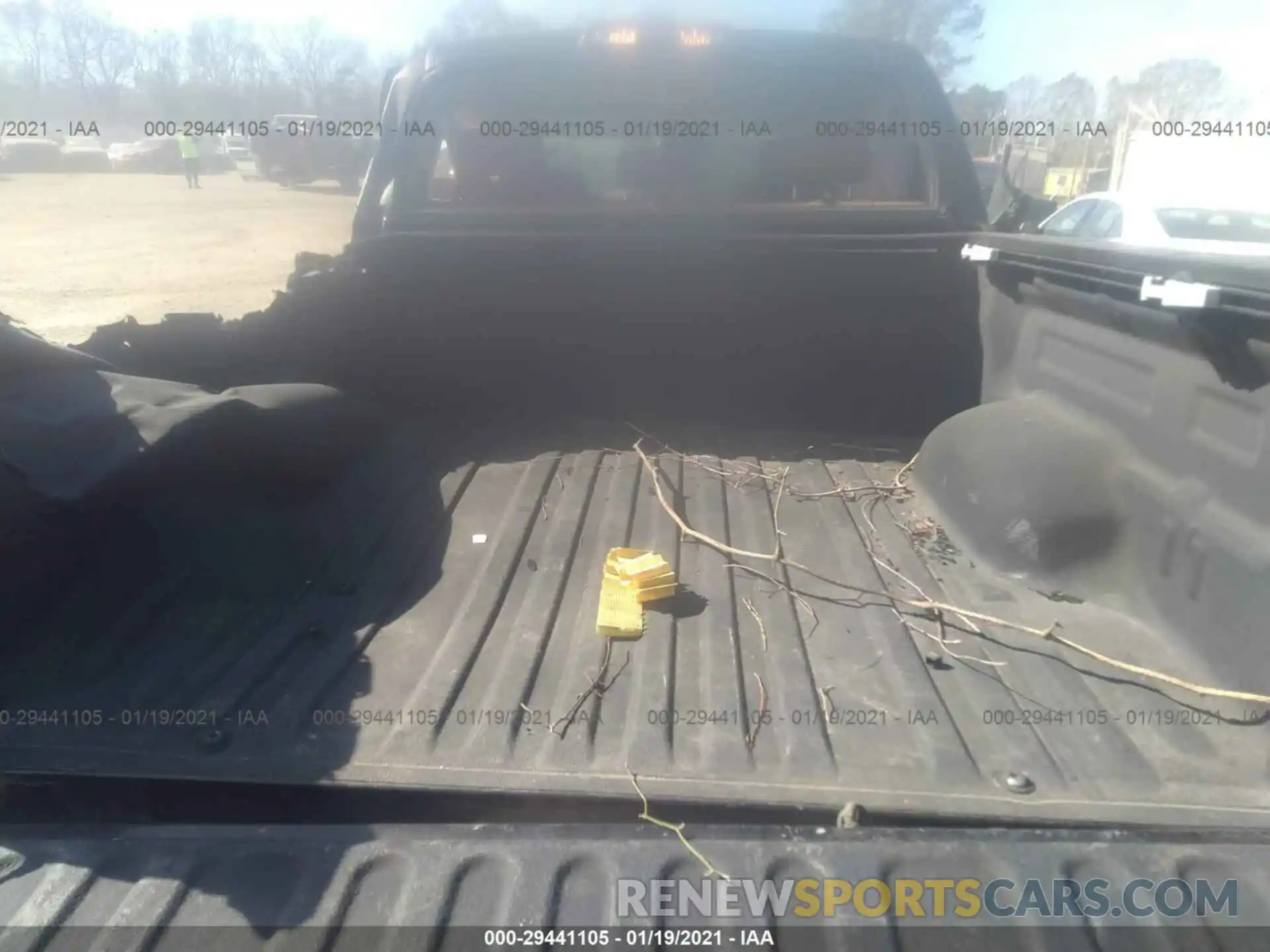 8 Photograph of a damaged car 5TFAY5F11KX835237 TOYOTA TUNDRA 4WD 2019