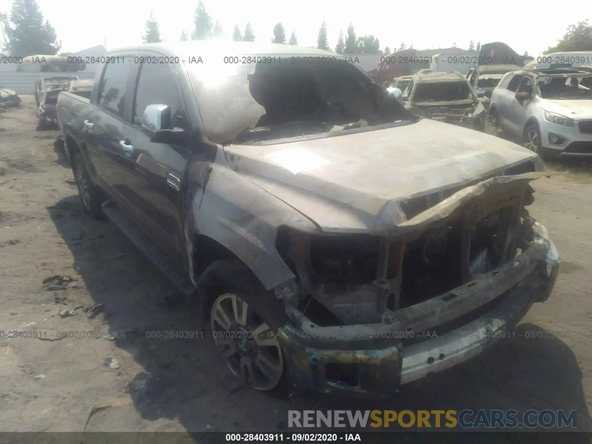 1 Photograph of a damaged car 5TFAY5F12KX863449 TOYOTA TUNDRA 4WD 2019