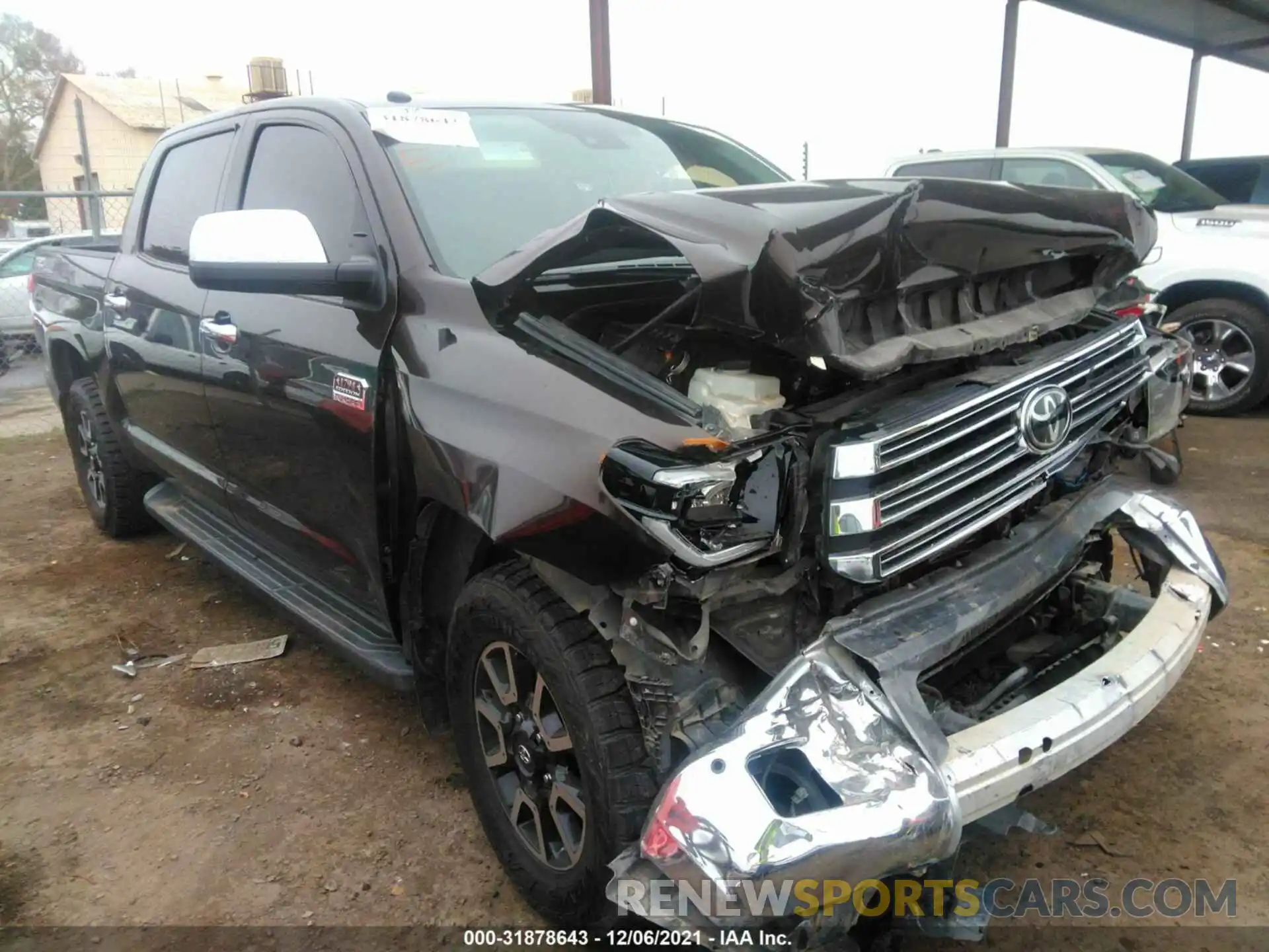 1 Photograph of a damaged car 5TFAY5F12KX866870 TOYOTA TUNDRA 4WD 2019