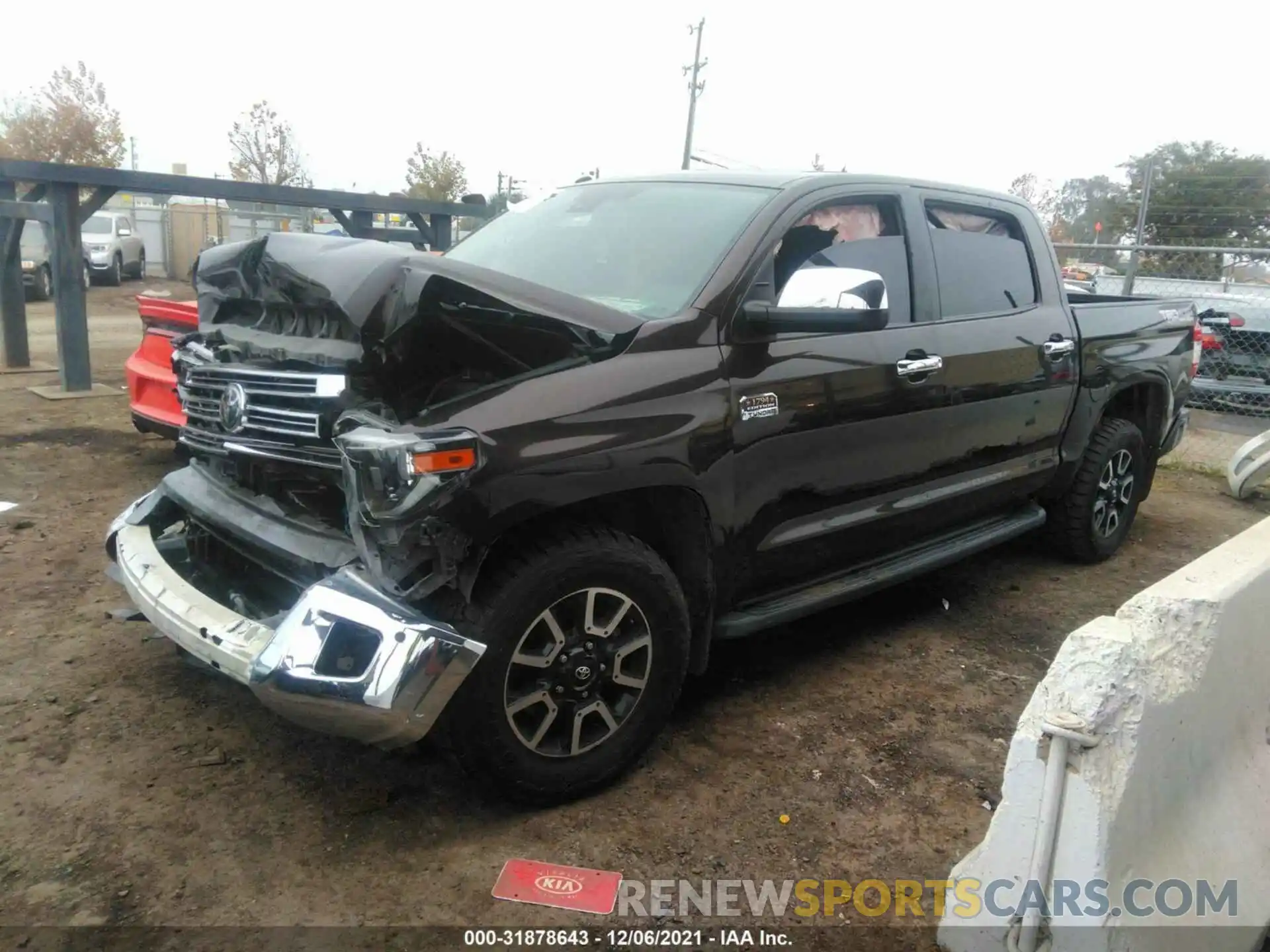 2 Photograph of a damaged car 5TFAY5F12KX866870 TOYOTA TUNDRA 4WD 2019