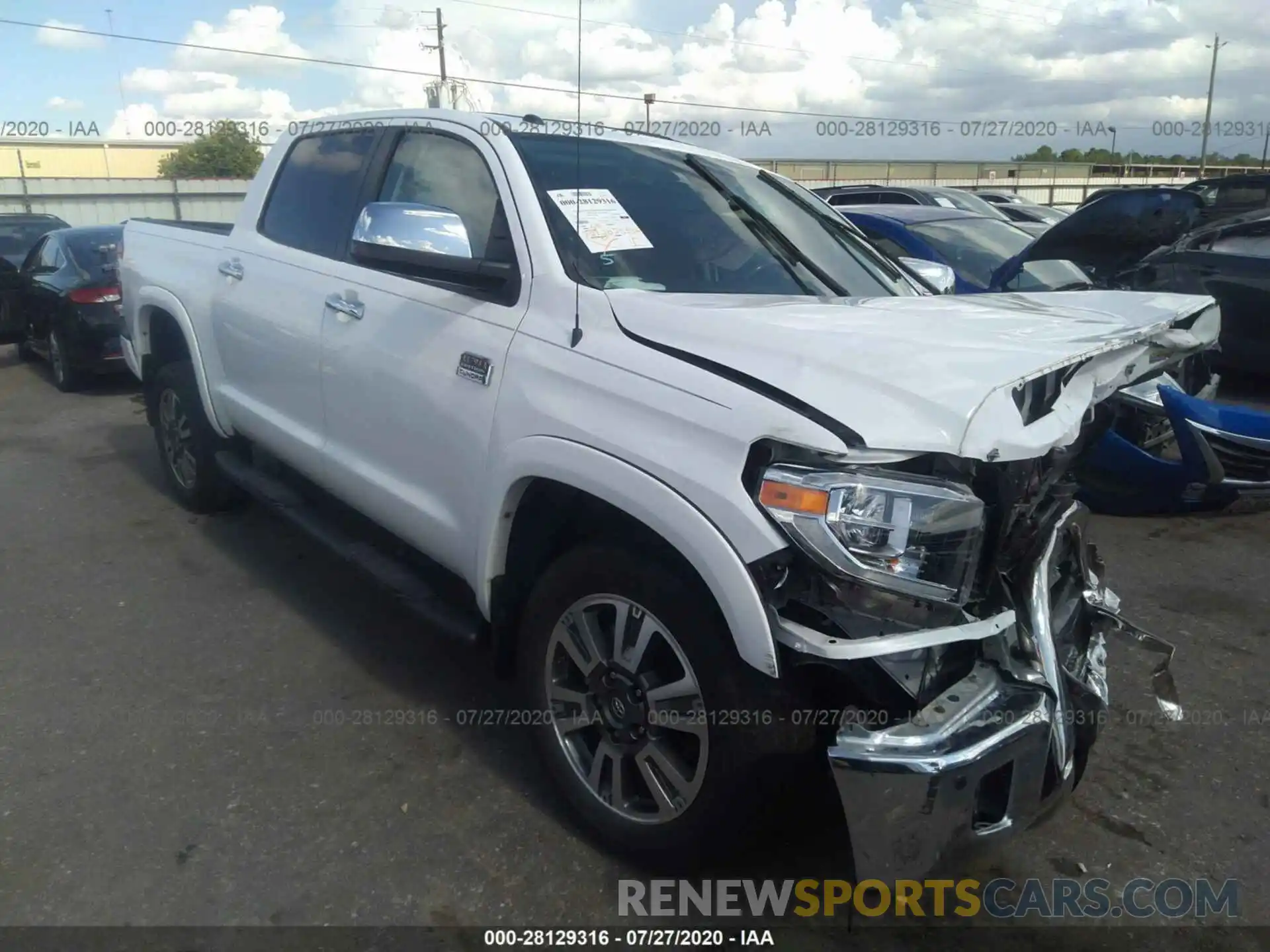 1 Photograph of a damaged car 5TFAY5F13KX778622 TOYOTA TUNDRA 4WD 2019