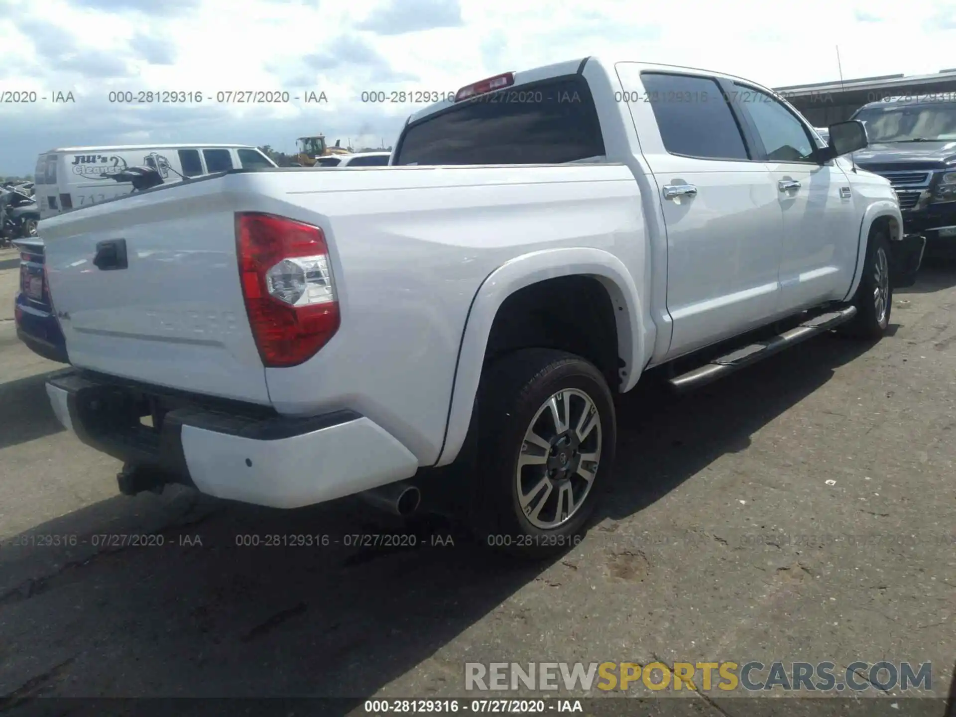 4 Photograph of a damaged car 5TFAY5F13KX778622 TOYOTA TUNDRA 4WD 2019