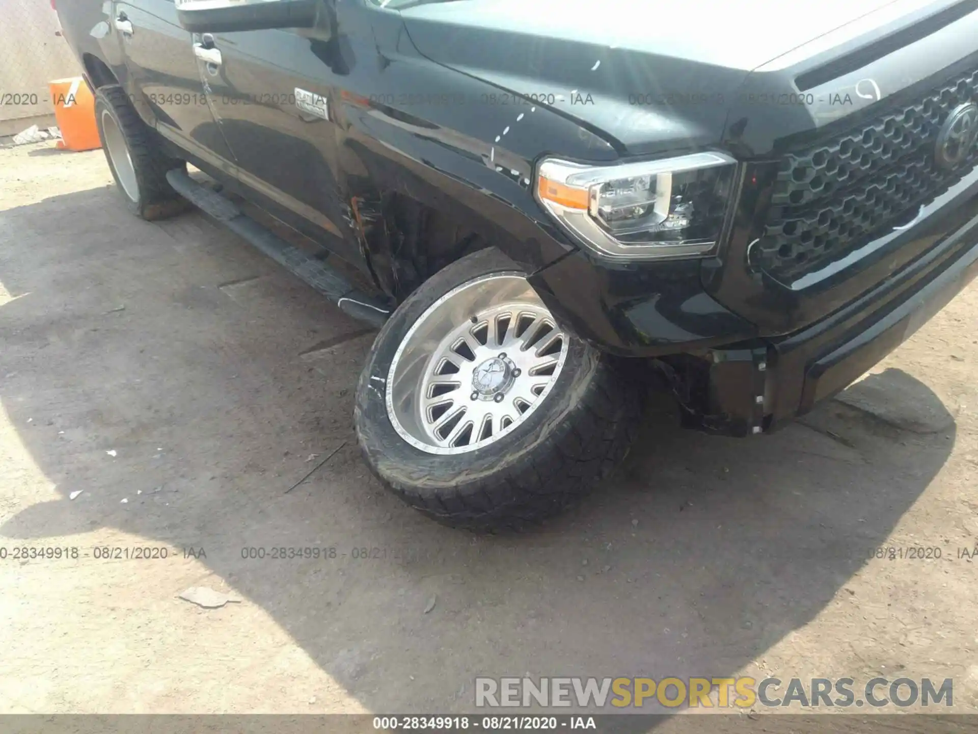 6 Photograph of a damaged car 5TFAY5F13KX785571 TOYOTA TUNDRA 4WD 2019