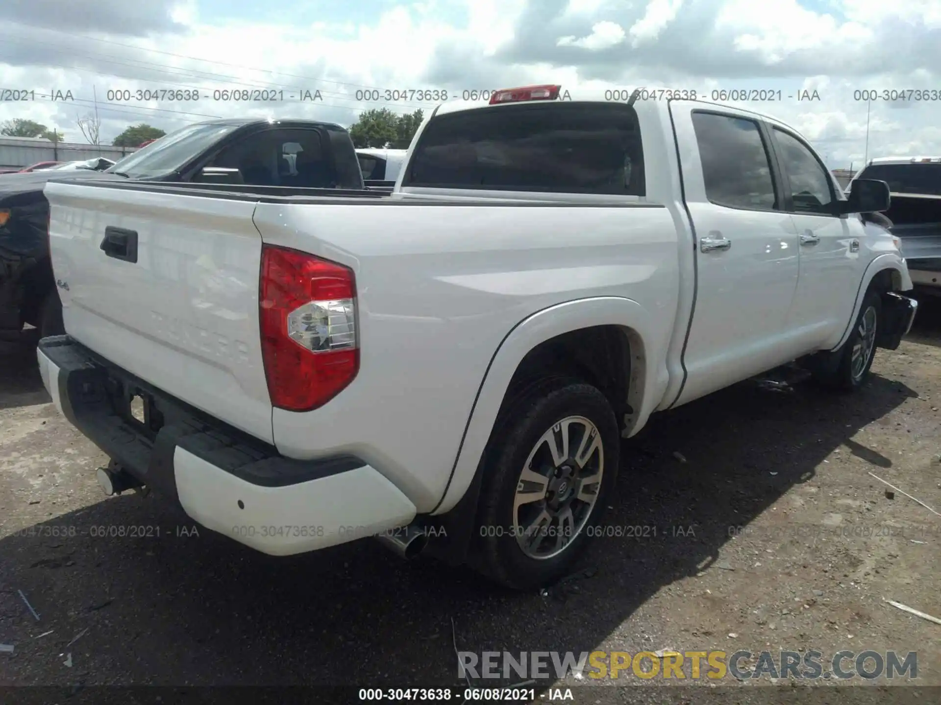 4 Photograph of a damaged car 5TFAY5F13KX846627 TOYOTA TUNDRA 4WD 2019