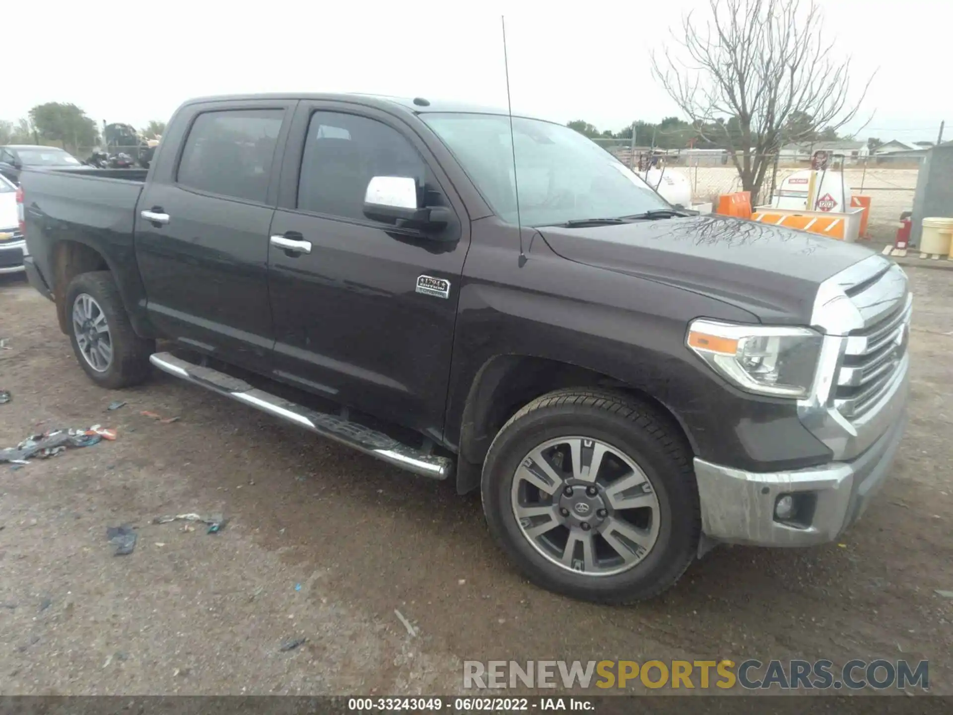 1 Photograph of a damaged car 5TFAY5F15KX787855 TOYOTA TUNDRA 4WD 2019