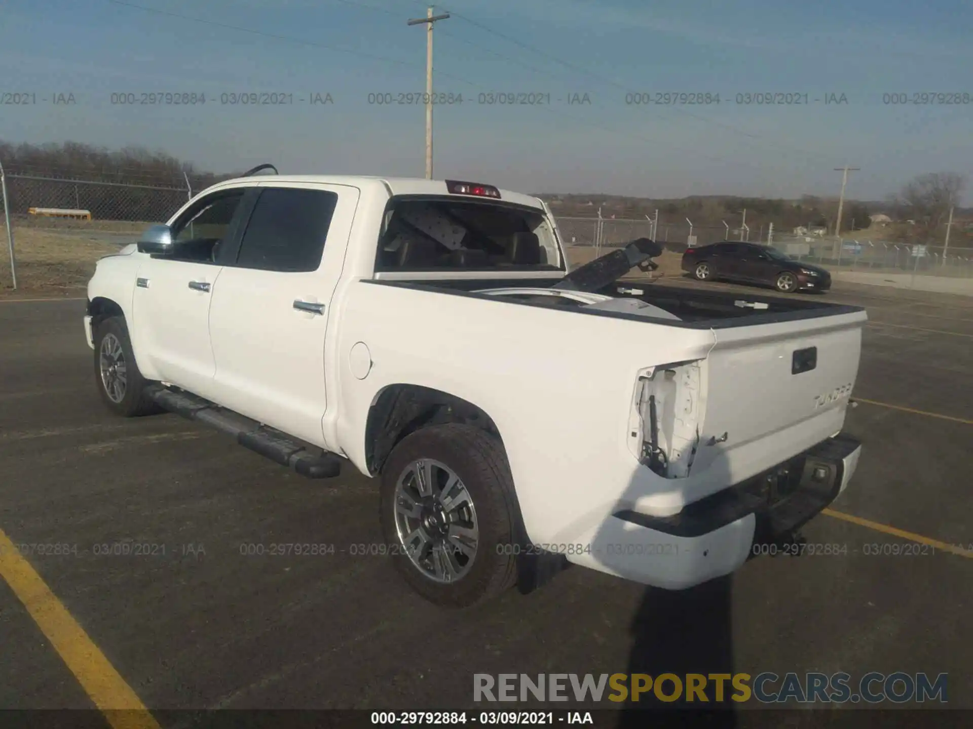 3 Photograph of a damaged car 5TFAY5F15KX840005 TOYOTA TUNDRA 4WD 2019