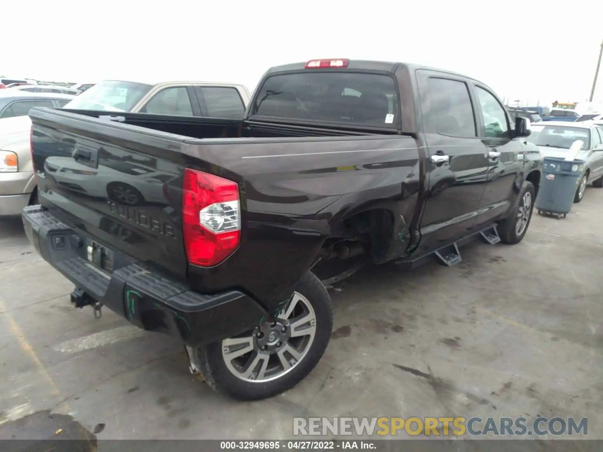 4 Фотография поврежденного автомобиля 5TFAY5F16KX830664 TOYOTA TUNDRA 4WD 2019