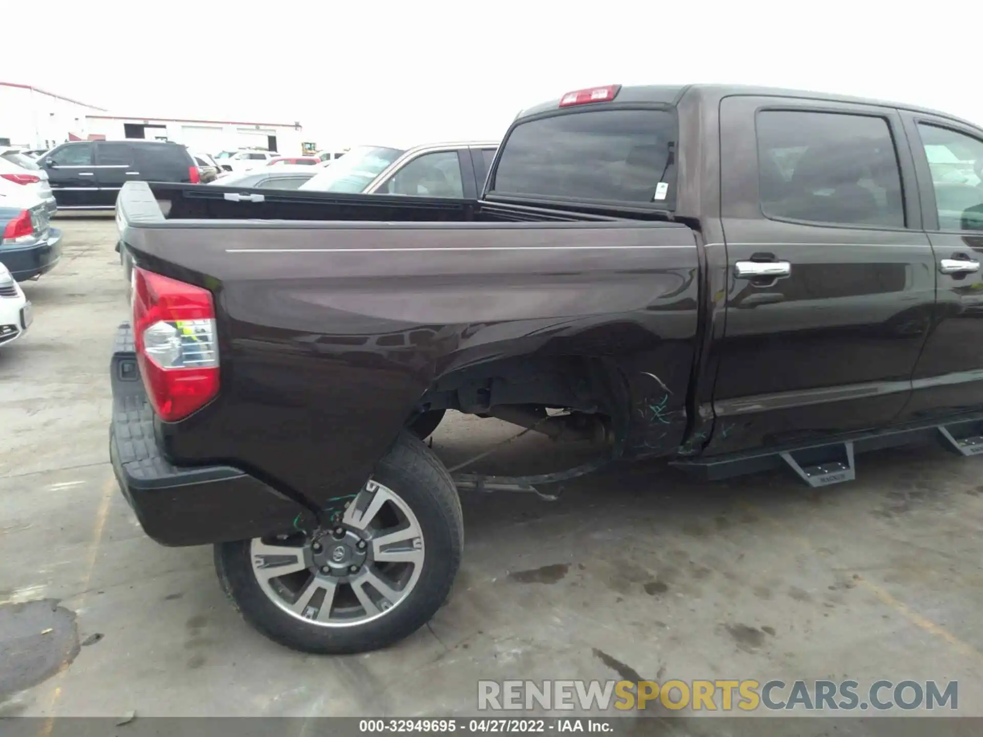 6 Photograph of a damaged car 5TFAY5F16KX830664 TOYOTA TUNDRA 4WD 2019