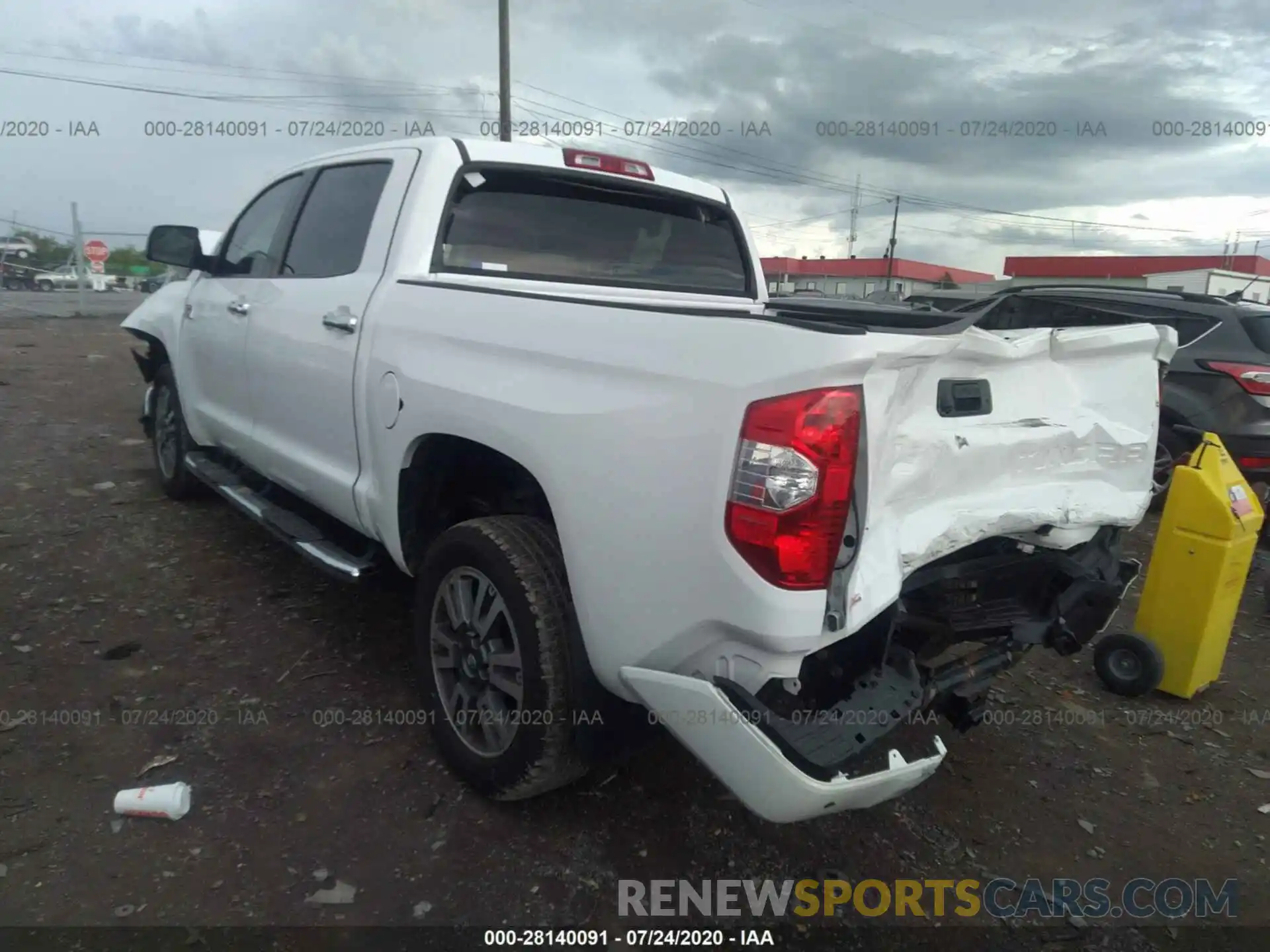 3 Photograph of a damaged car 5TFAY5F16KX846198 TOYOTA TUNDRA 4WD 2019