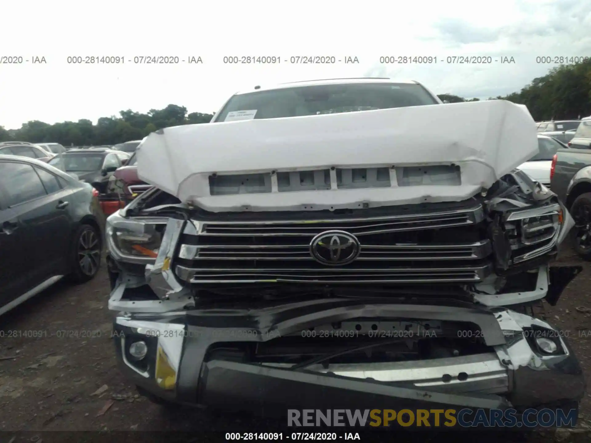 6 Photograph of a damaged car 5TFAY5F16KX846198 TOYOTA TUNDRA 4WD 2019