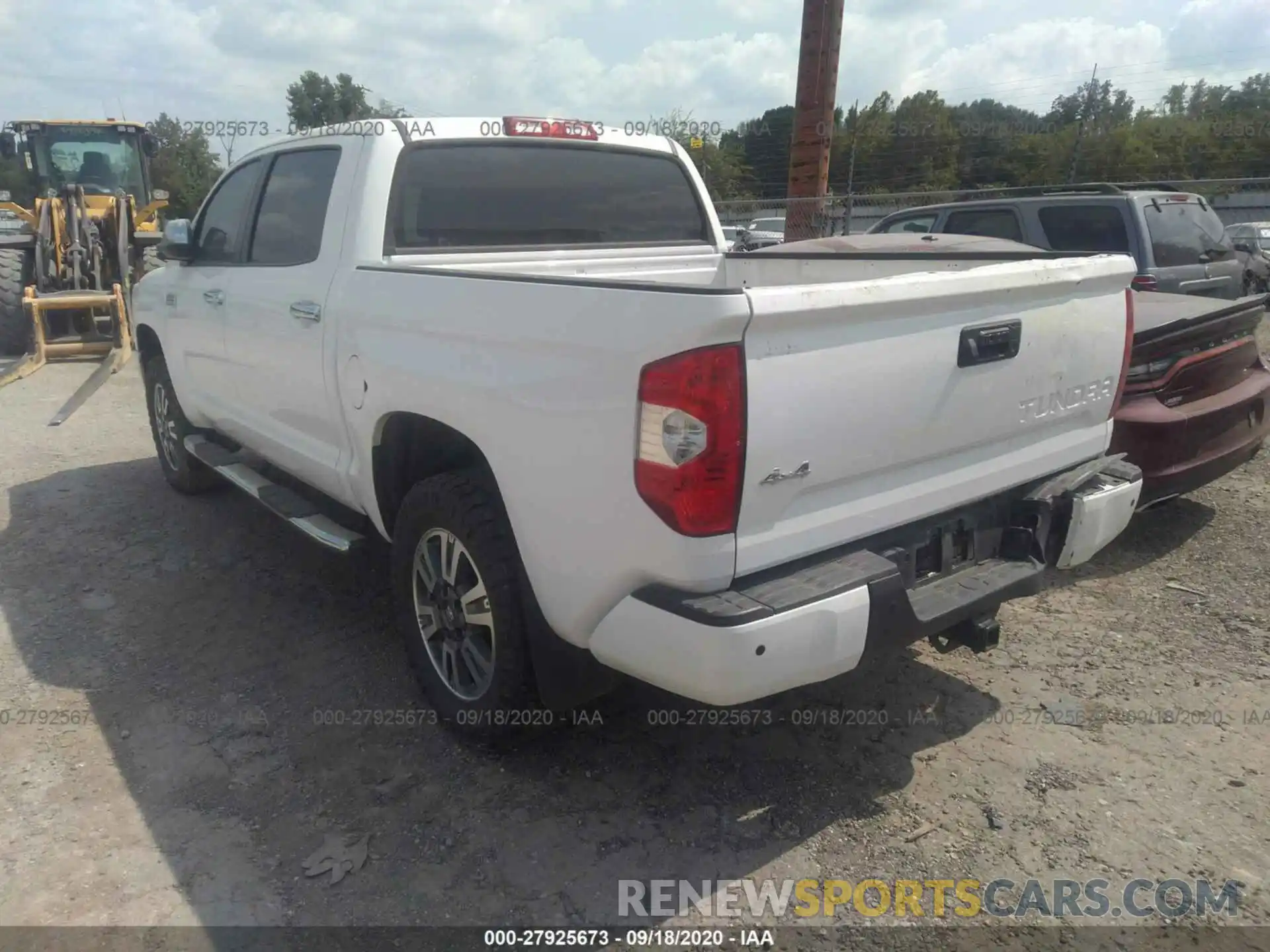 3 Photograph of a damaged car 5TFAY5F17KX780048 TOYOTA TUNDRA 4WD 2019