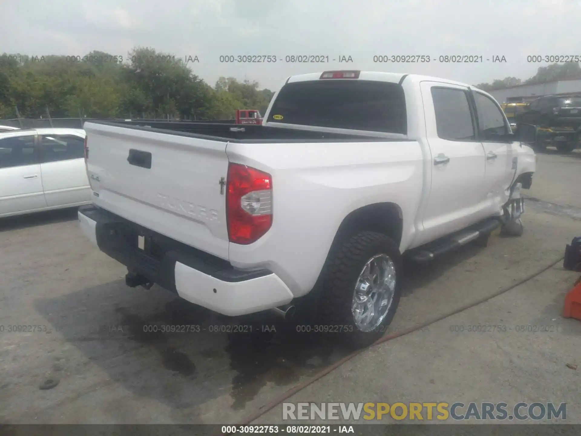 4 Photograph of a damaged car 5TFAY5F18KX777949 TOYOTA TUNDRA 4WD 2019