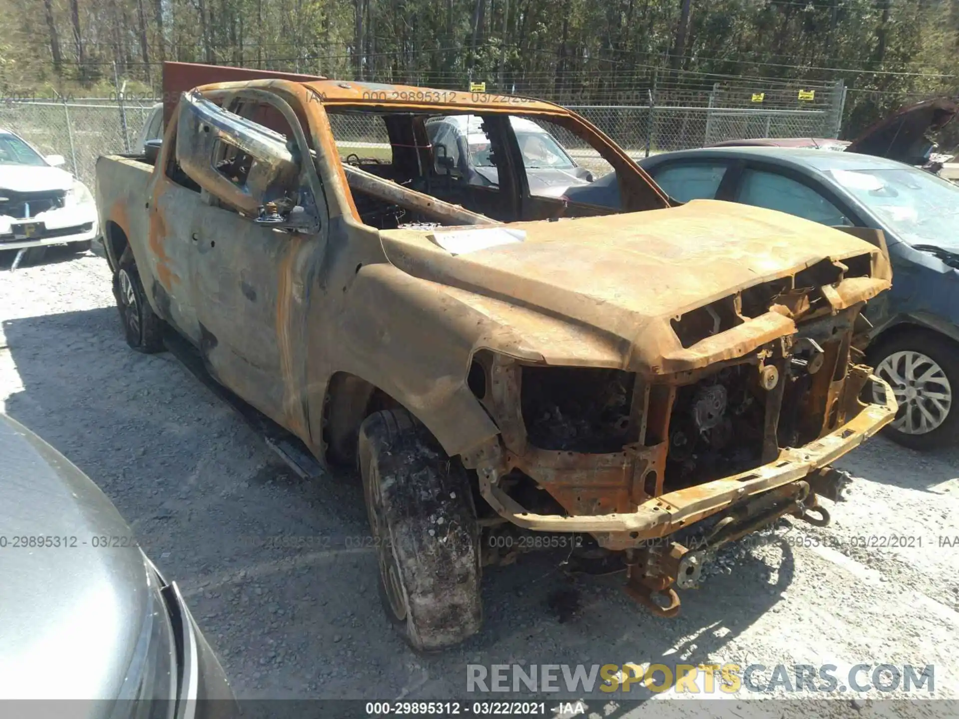 1 Photograph of a damaged car 5TFAY5F19KX780231 TOYOTA TUNDRA 4WD 2019