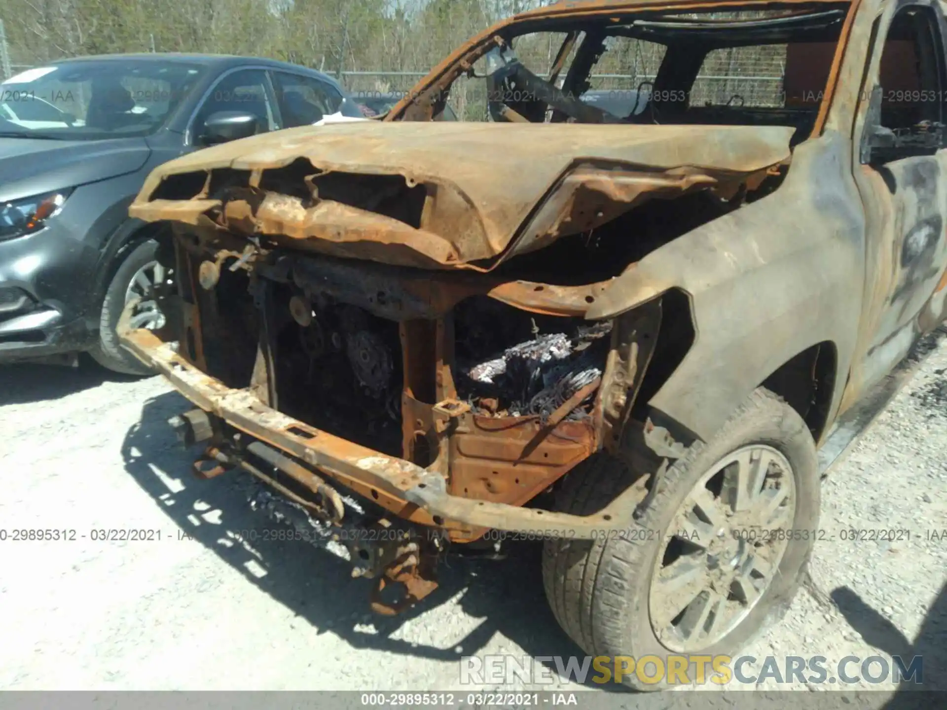 6 Photograph of a damaged car 5TFAY5F19KX780231 TOYOTA TUNDRA 4WD 2019