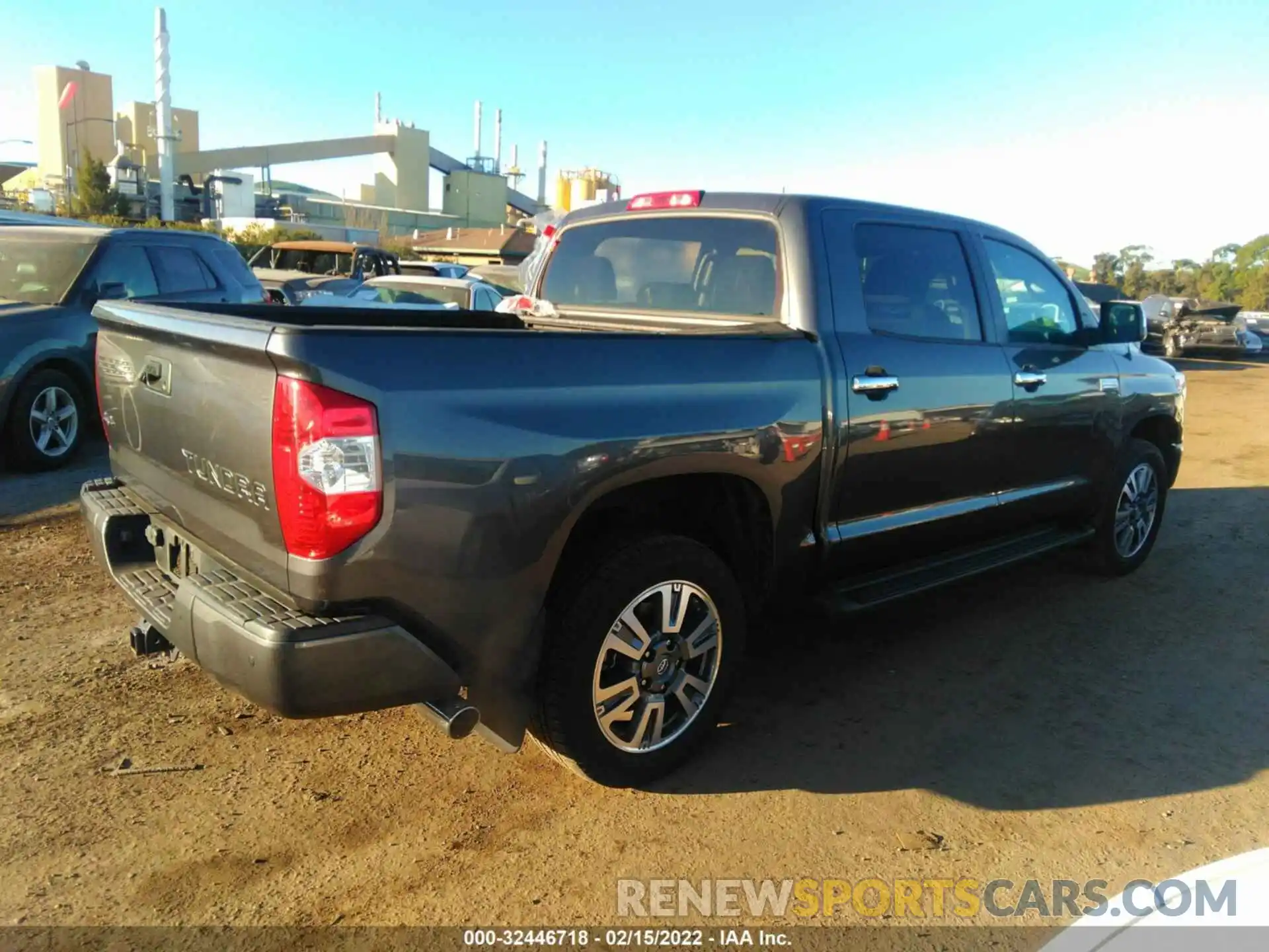 4 Photograph of a damaged car 5TFAY5F19KX822753 TOYOTA TUNDRA 4WD 2019