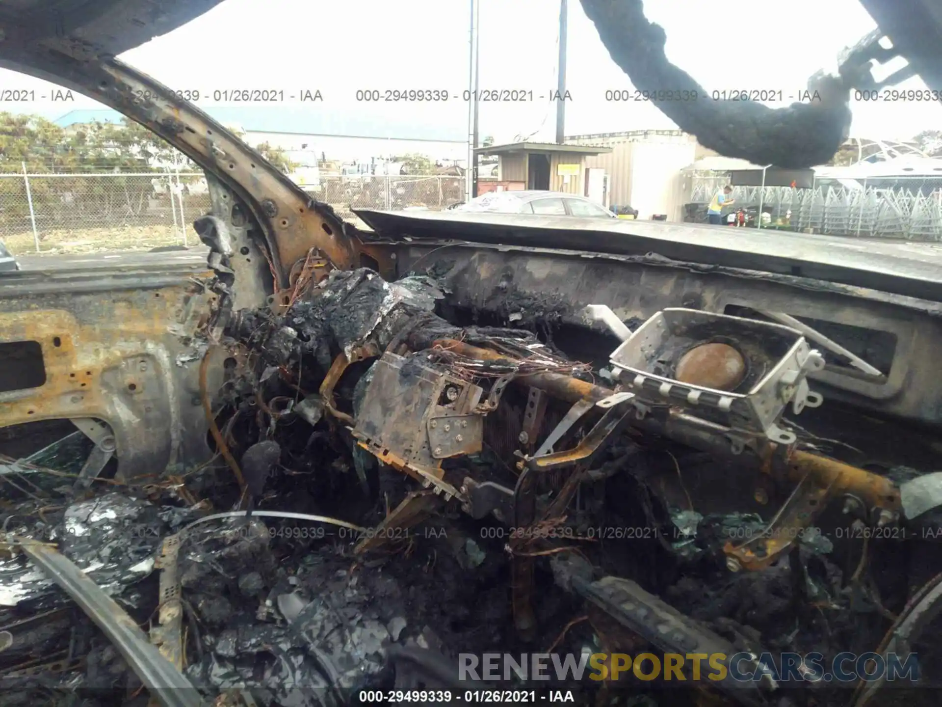 5 Photograph of a damaged car 5TFAY5F19KX868051 TOYOTA TUNDRA 4WD 2019