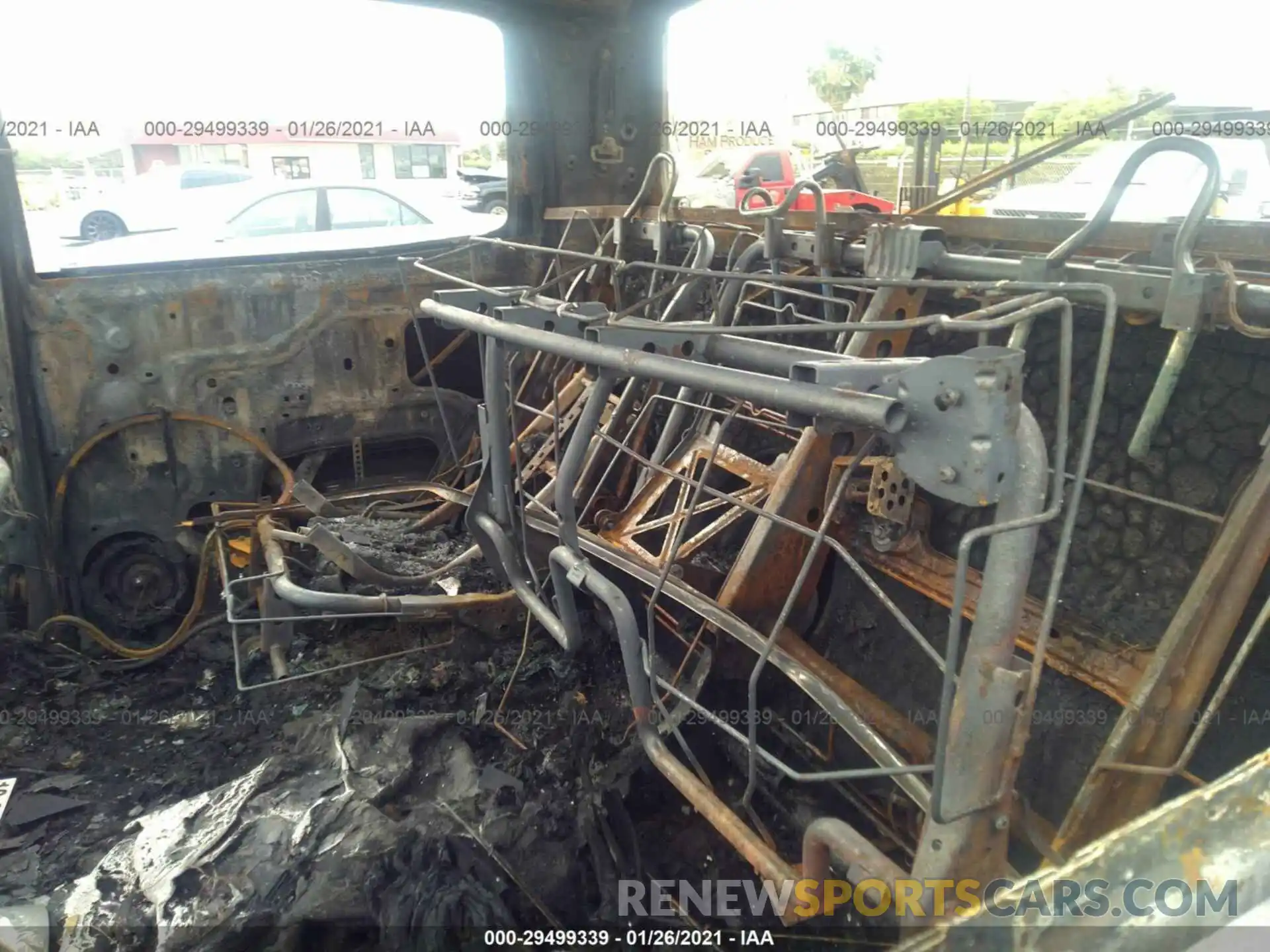 8 Photograph of a damaged car 5TFAY5F19KX868051 TOYOTA TUNDRA 4WD 2019