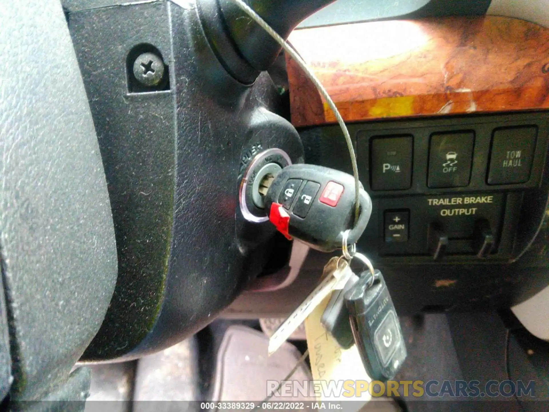 11 Photograph of a damaged car 5TFAY5F1XKX782103 TOYOTA TUNDRA 4WD 2019