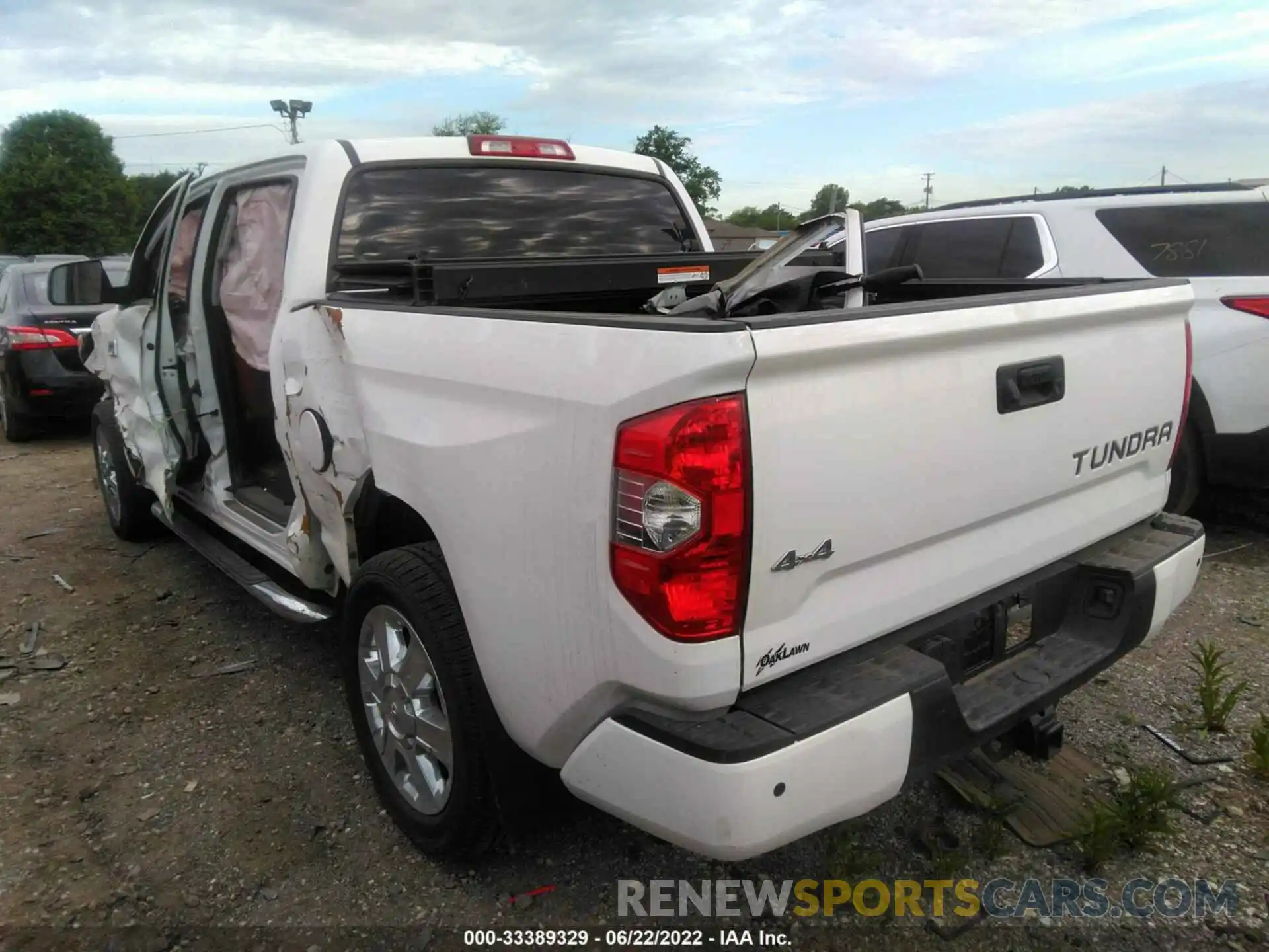 3 Photograph of a damaged car 5TFAY5F1XKX782103 TOYOTA TUNDRA 4WD 2019