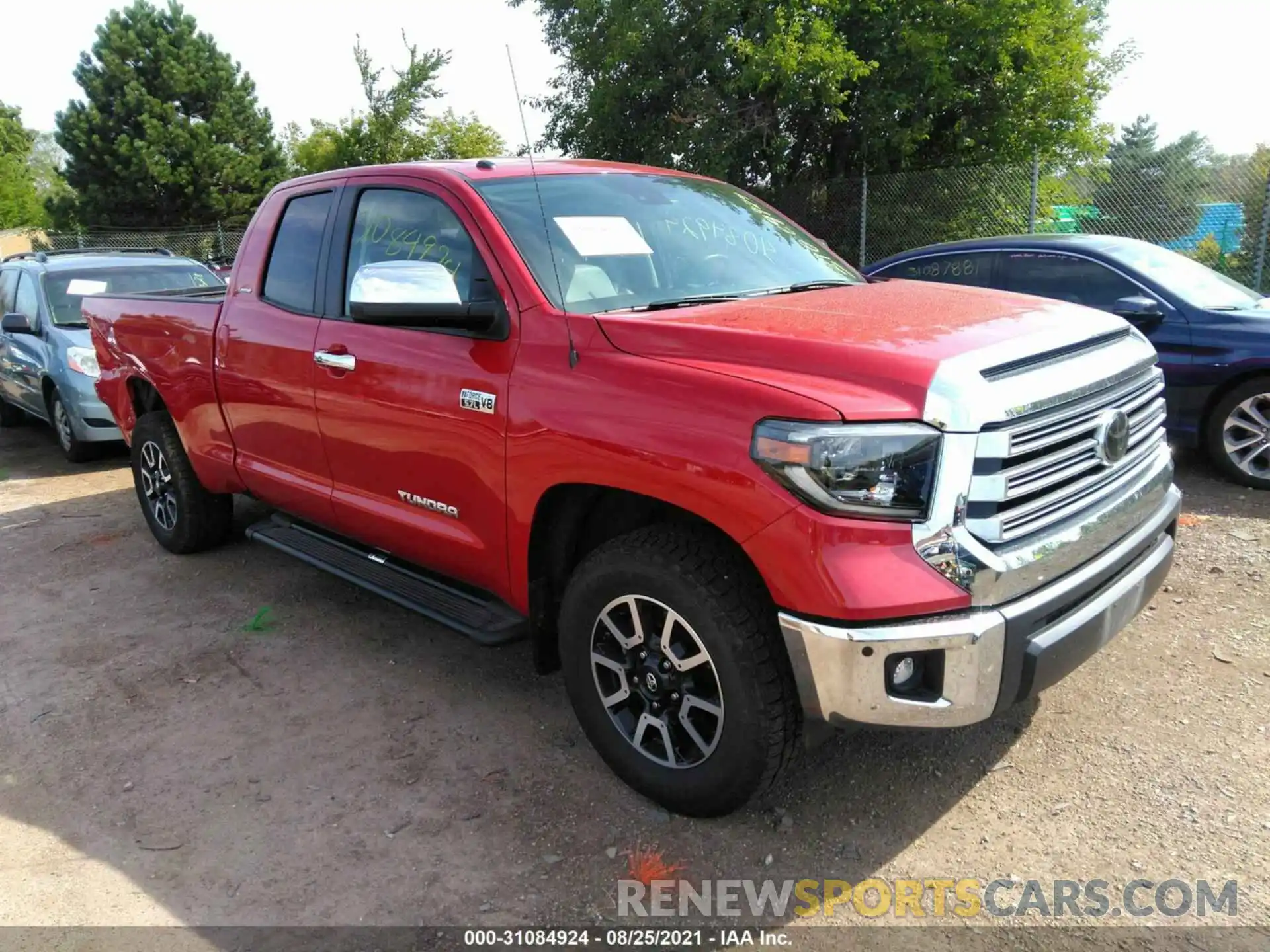 1 Photograph of a damaged car 5TFBY5F13KX865439 TOYOTA TUNDRA 4WD 2019