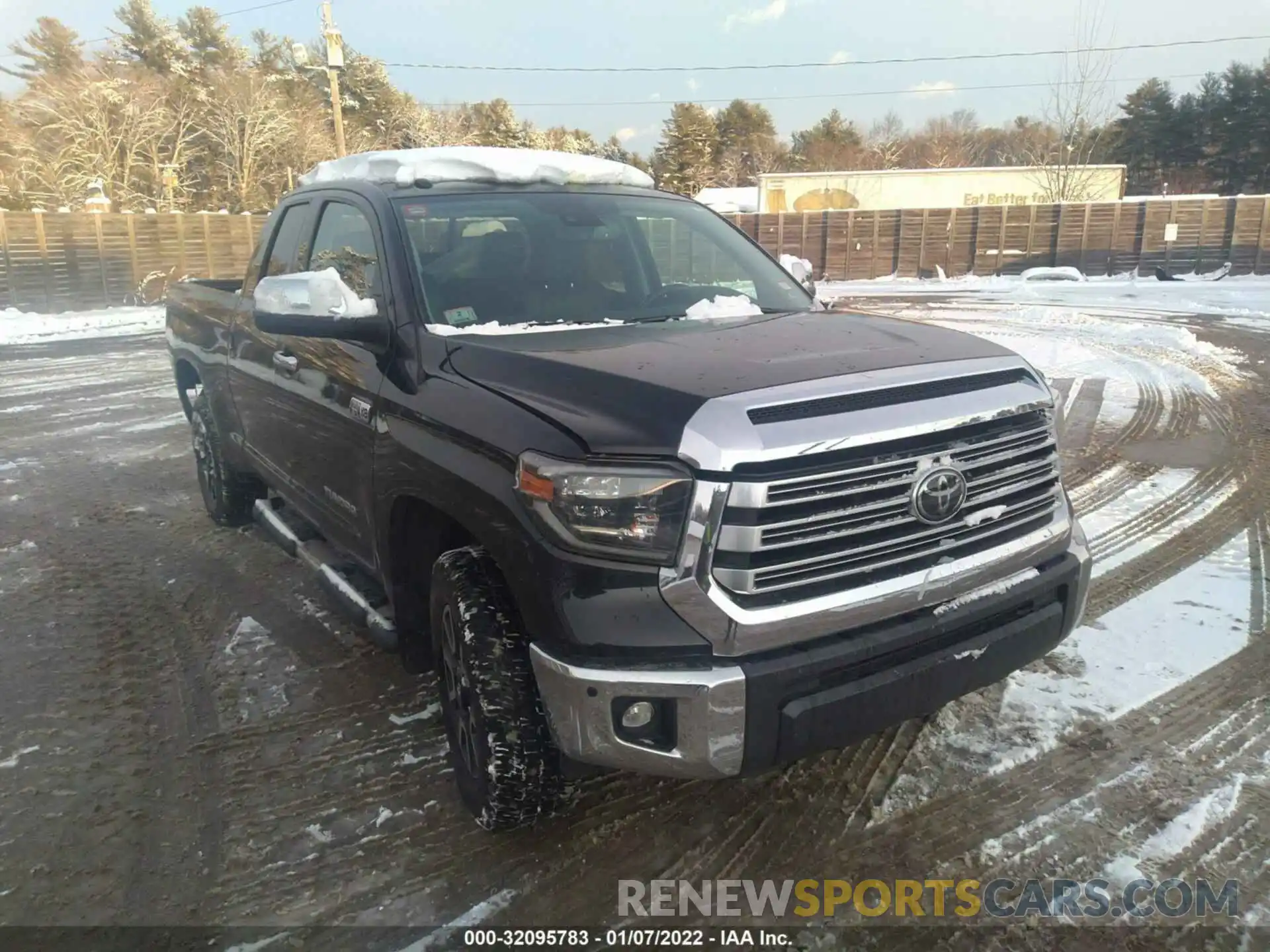 1 Photograph of a damaged car 5TFBY5F15KX782773 TOYOTA TUNDRA 4WD 2019