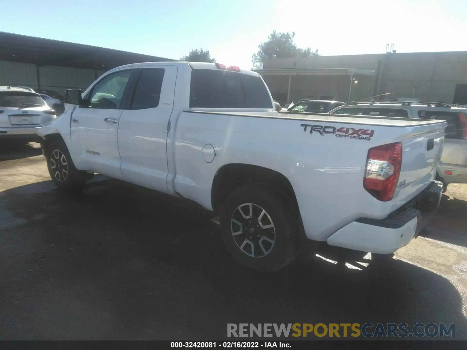 3 Photograph of a damaged car 5TFBY5F15KX813181 TOYOTA TUNDRA 4WD 2019