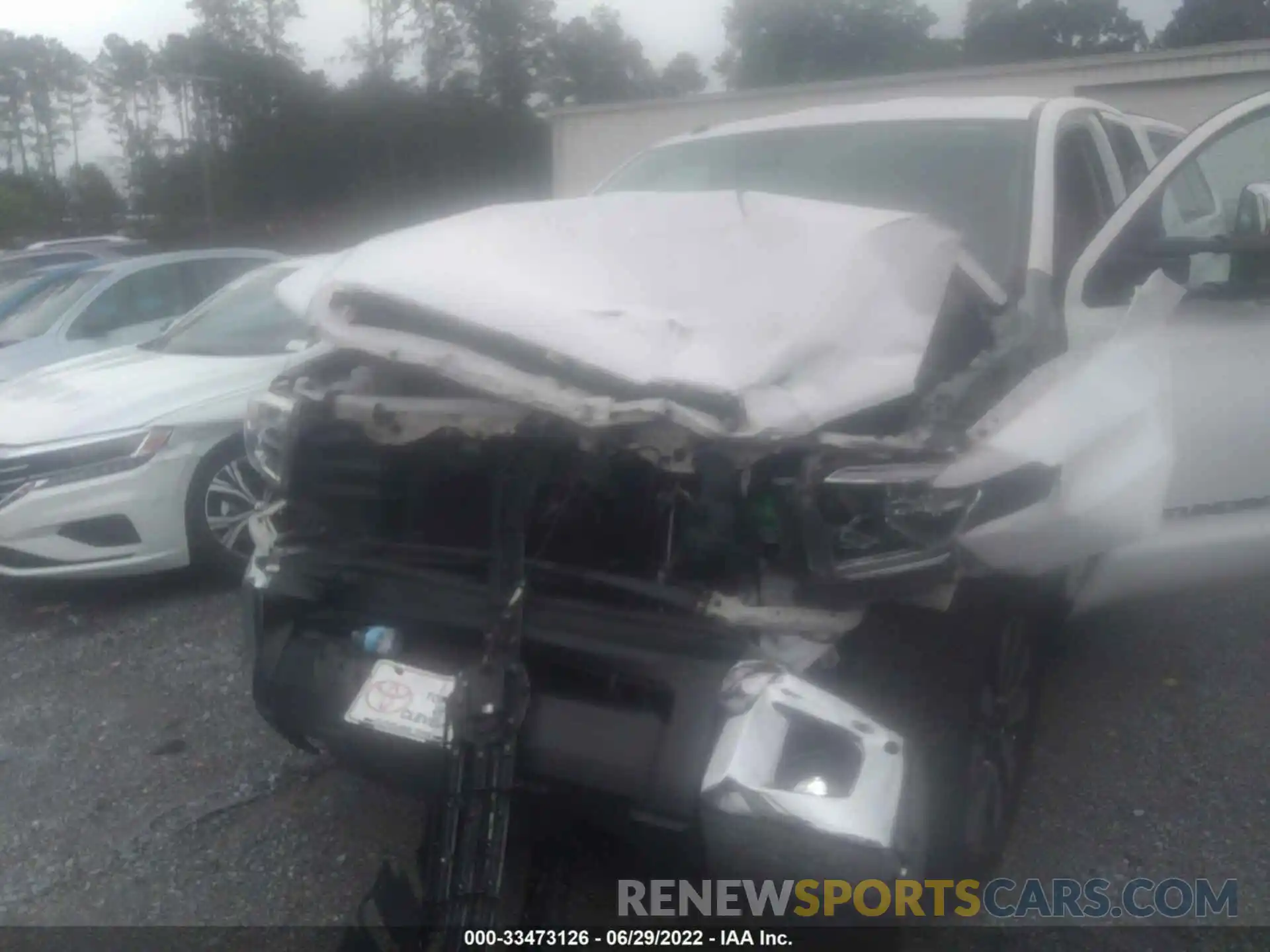 6 Photograph of a damaged car 5TFBY5F16KX792597 TOYOTA TUNDRA 4WD 2019