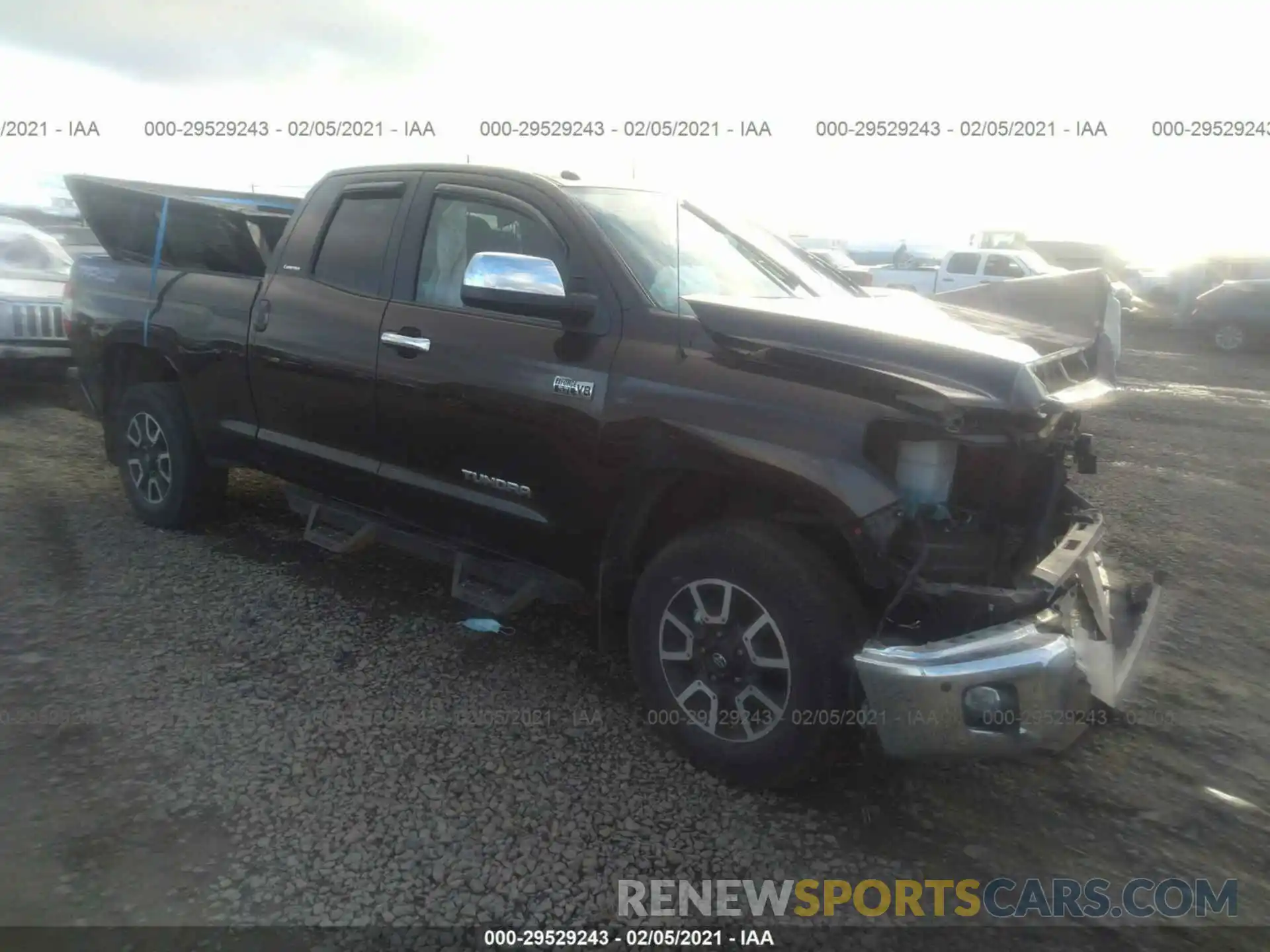 1 Photograph of a damaged car 5TFBY5F16KX845119 TOYOTA TUNDRA 4WD 2019