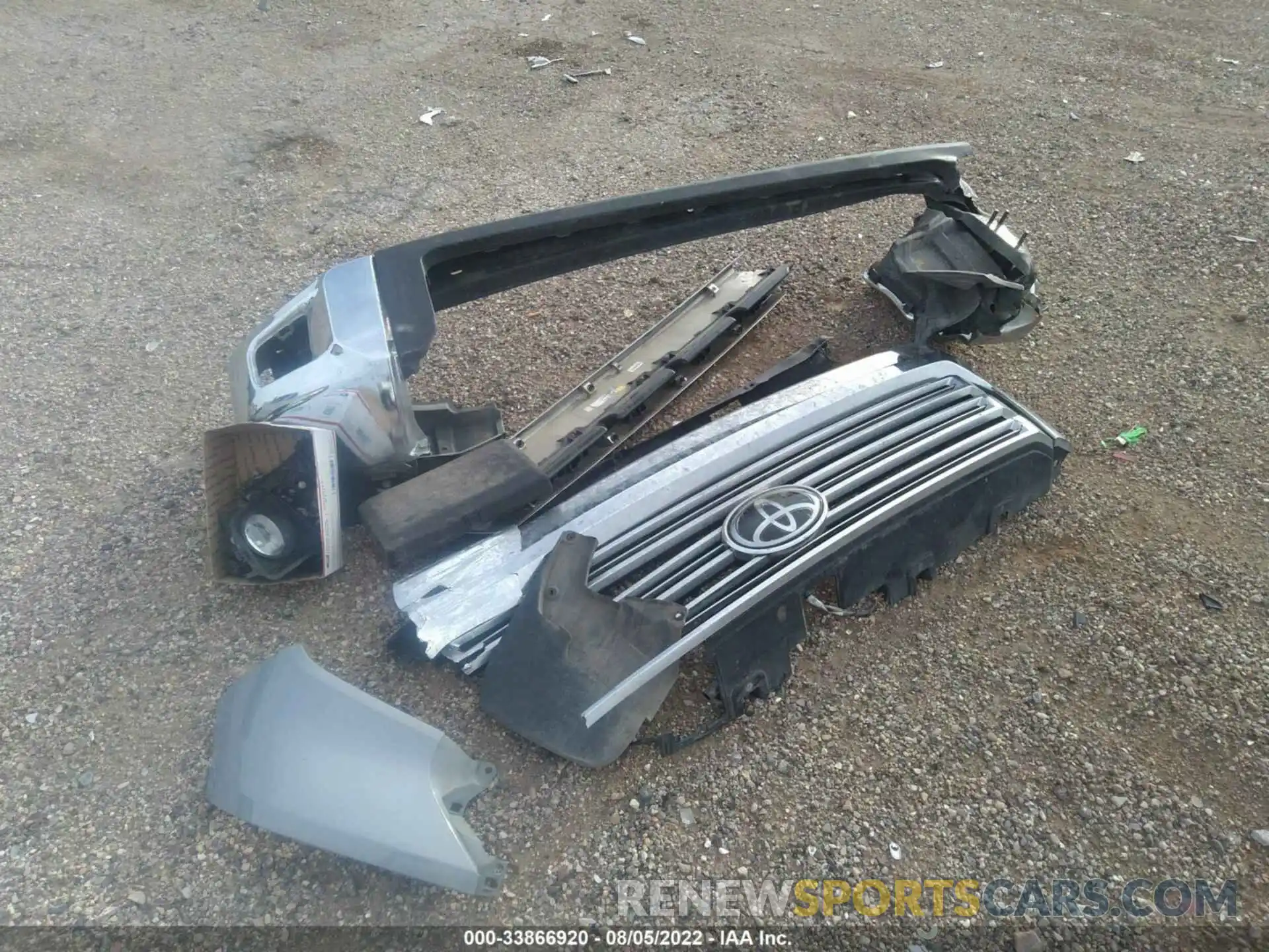 12 Photograph of a damaged car 5TFBY5F17KX840110 TOYOTA TUNDRA 4WD 2019