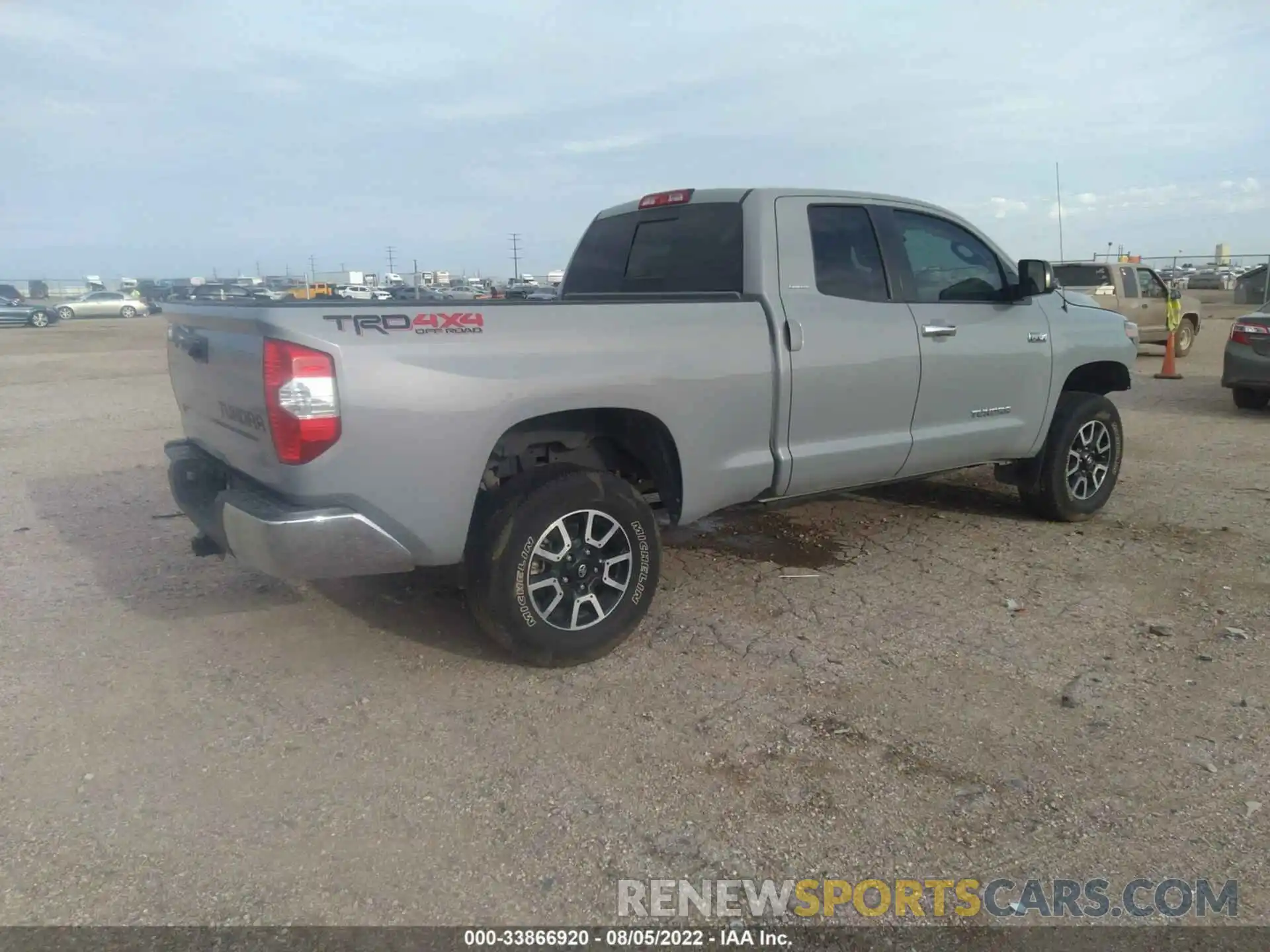 4 Photograph of a damaged car 5TFBY5F17KX840110 TOYOTA TUNDRA 4WD 2019