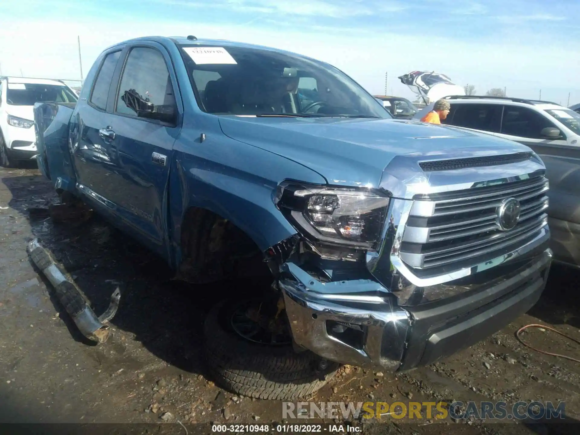 1 Photograph of a damaged car 5TFBY5F18KX870345 TOYOTA TUNDRA 4WD 2019