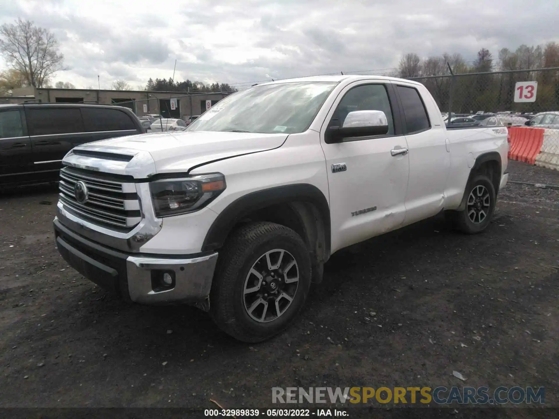 2 Photograph of a damaged car 5TFBY5F19KX796336 TOYOTA TUNDRA 4WD 2019