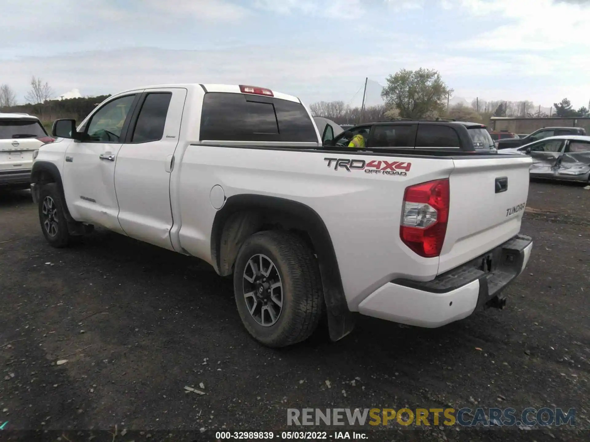 3 Photograph of a damaged car 5TFBY5F19KX796336 TOYOTA TUNDRA 4WD 2019