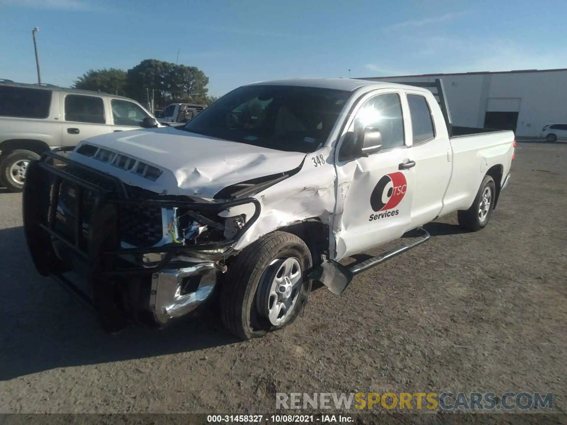 2 Photograph of a damaged car 5TFCY5F12KX025379 TOYOTA TUNDRA 4WD 2019