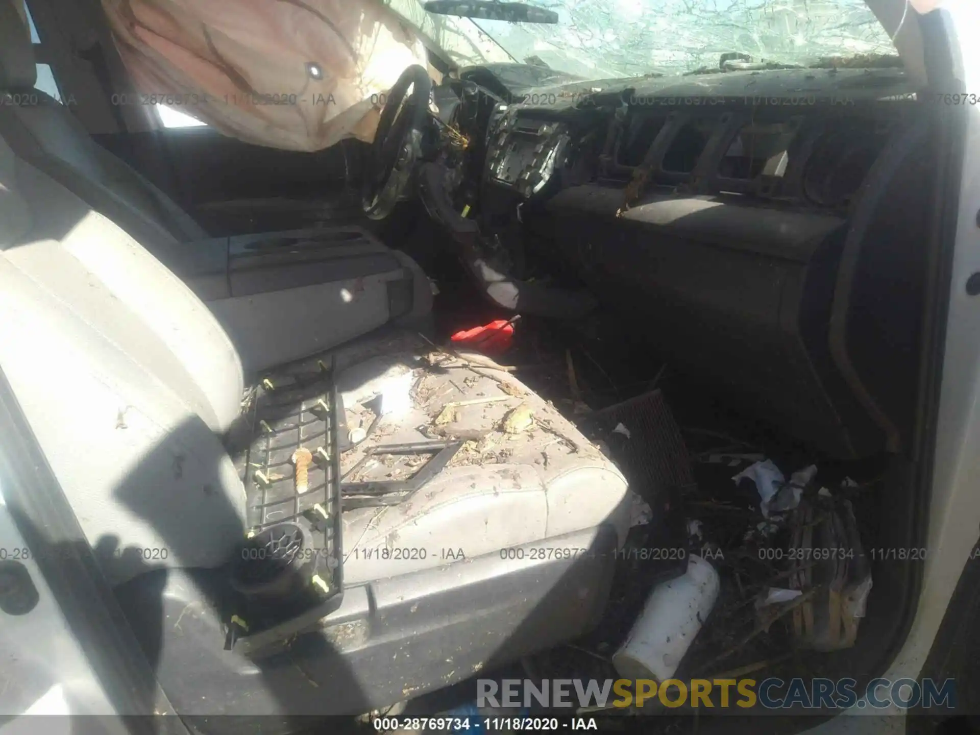 5 Photograph of a damaged car 5TFCY5F13KX024984 TOYOTA TUNDRA 4WD 2019