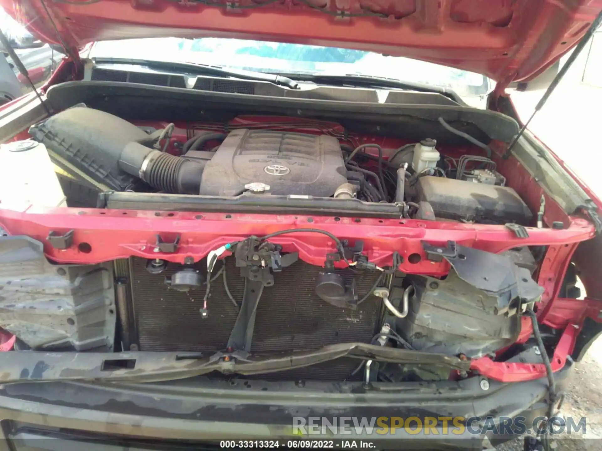 10 Photograph of a damaged car 5TFCY5F16KX024719 TOYOTA TUNDRA 4WD 2019