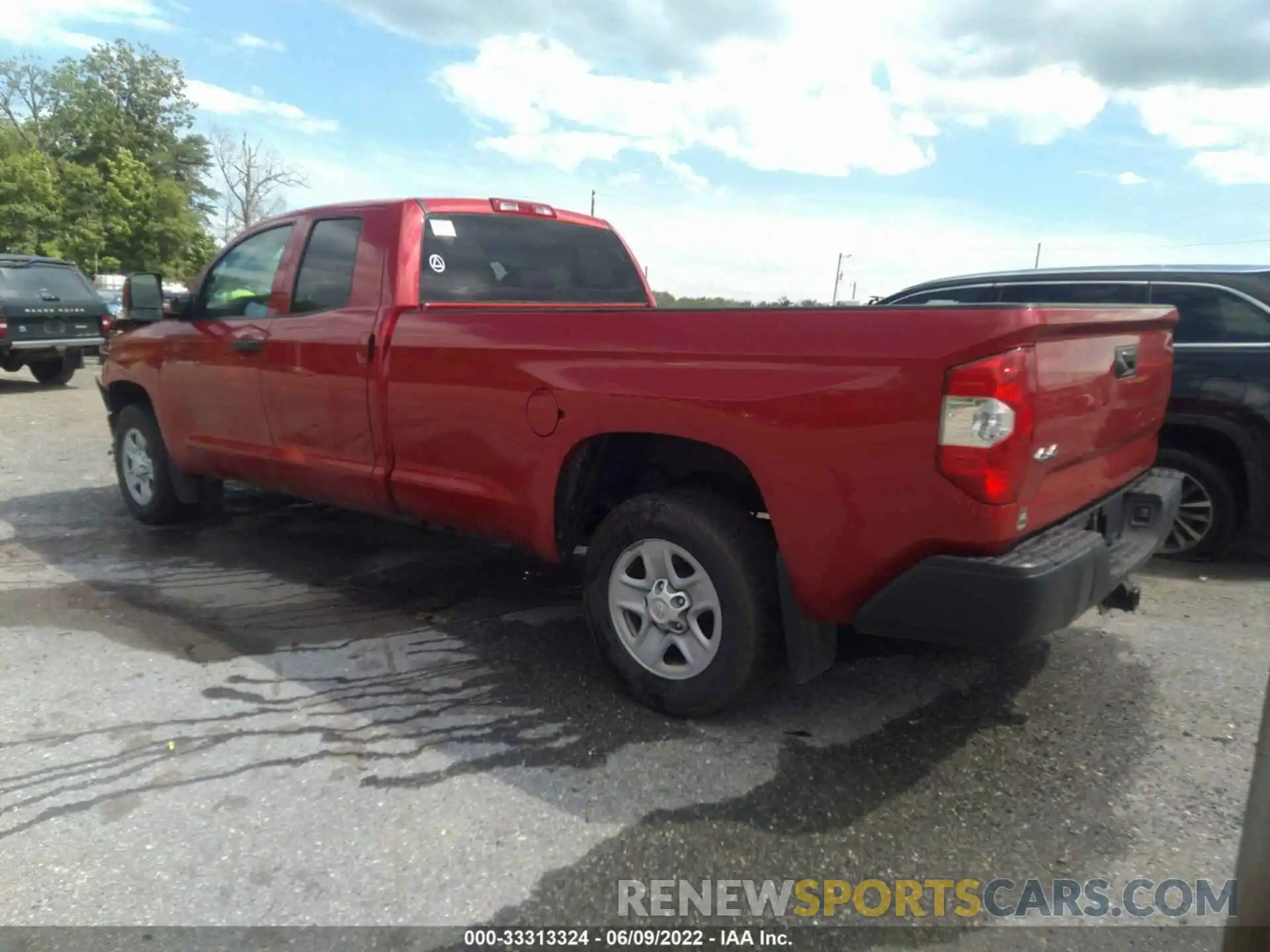 3 Photograph of a damaged car 5TFCY5F16KX024719 TOYOTA TUNDRA 4WD 2019