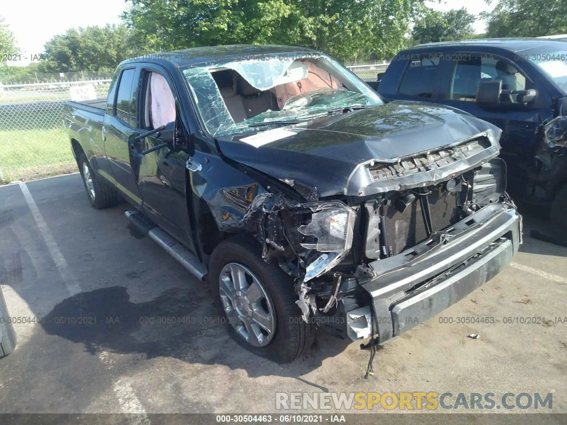 1 Photograph of a damaged car 5TFCY5F17KX024213 TOYOTA TUNDRA 4WD 2019