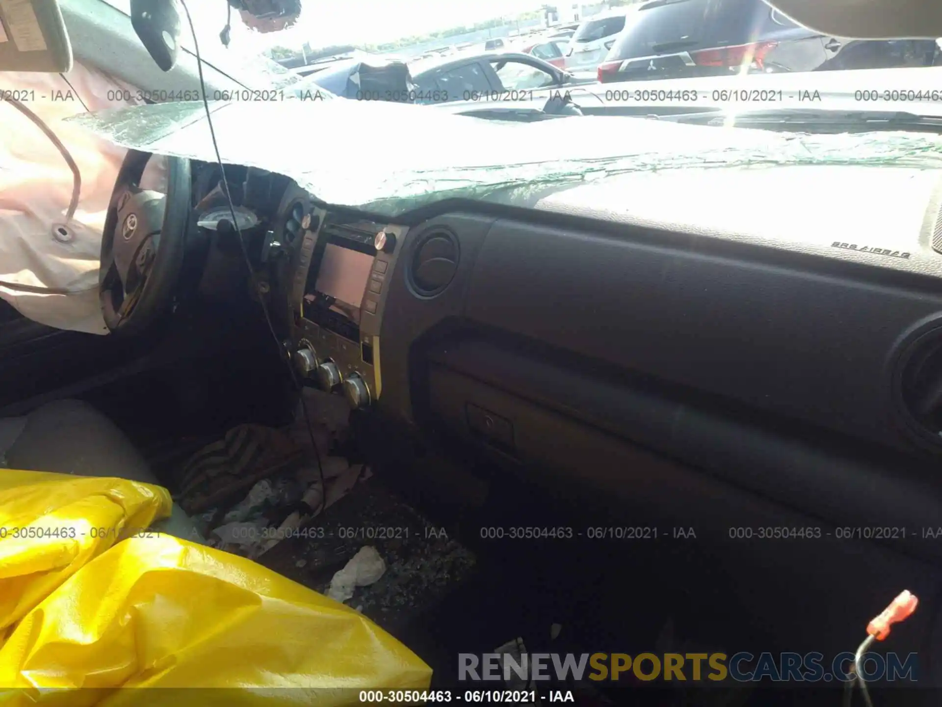 5 Photograph of a damaged car 5TFCY5F17KX024213 TOYOTA TUNDRA 4WD 2019