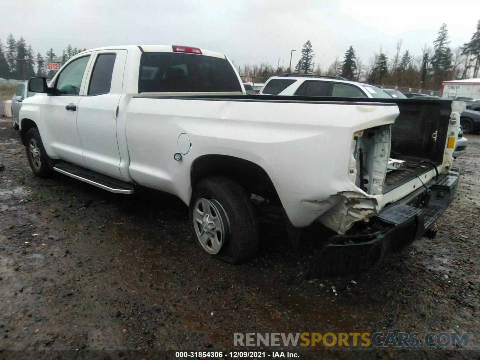 3 Photograph of a damaged car 5TFCY5F18KX025404 TOYOTA TUNDRA 4WD 2019