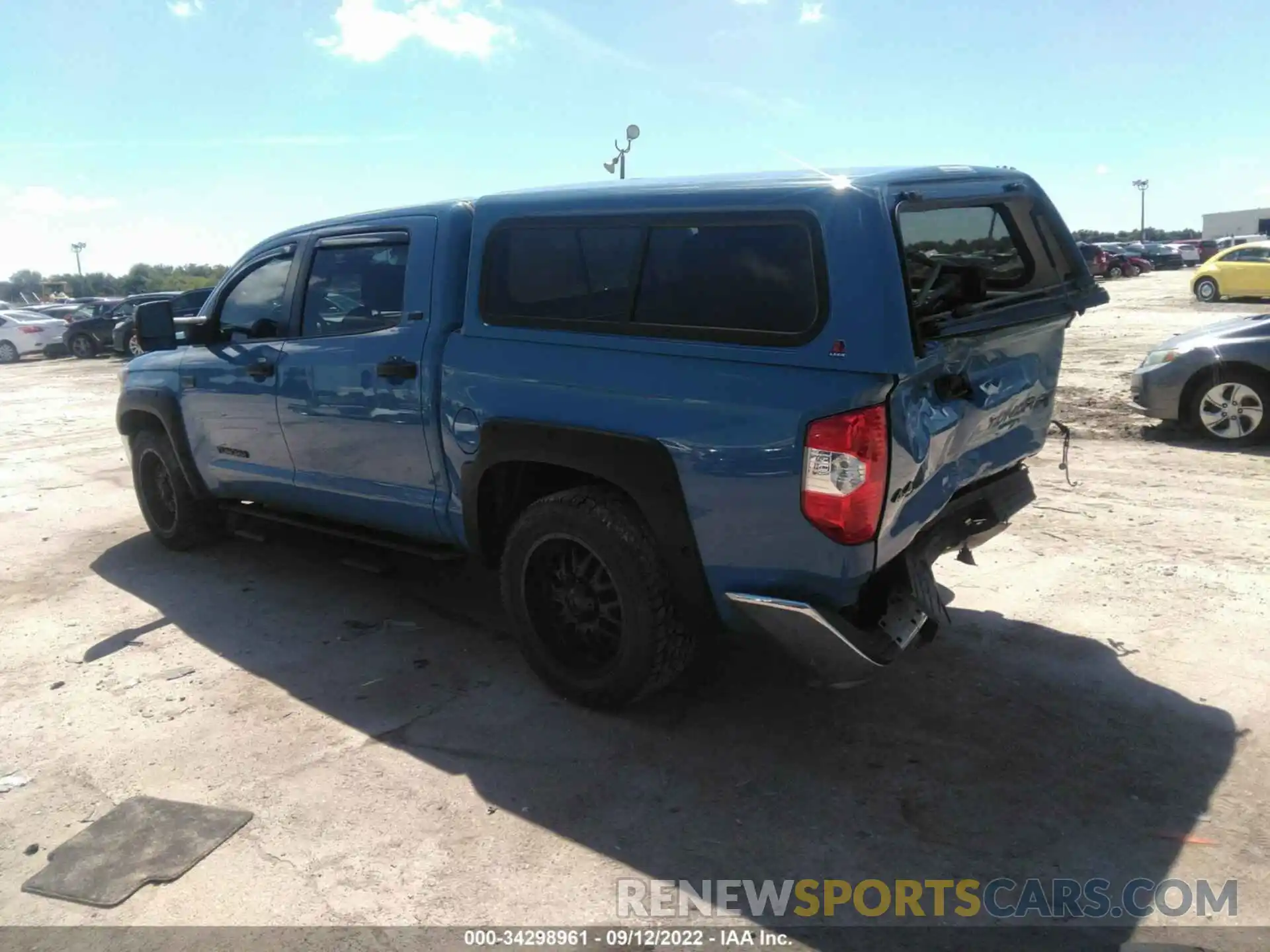 3 Photograph of a damaged car 5TFDW5F10KX790312 TOYOTA TUNDRA 4WD 2019