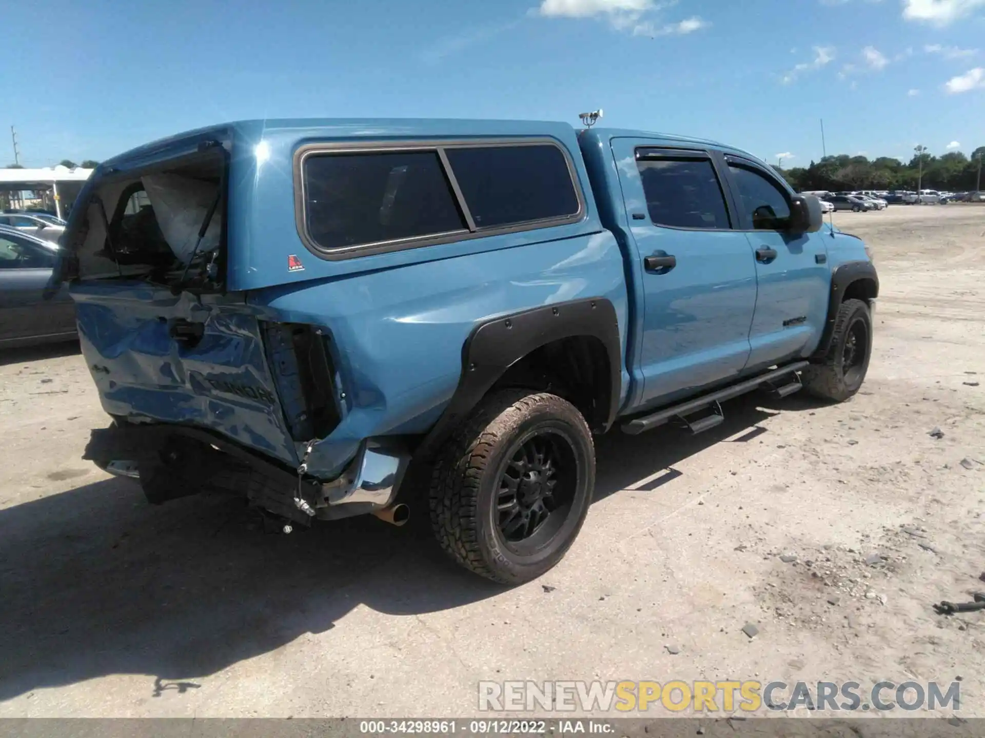 4 Photograph of a damaged car 5TFDW5F10KX790312 TOYOTA TUNDRA 4WD 2019